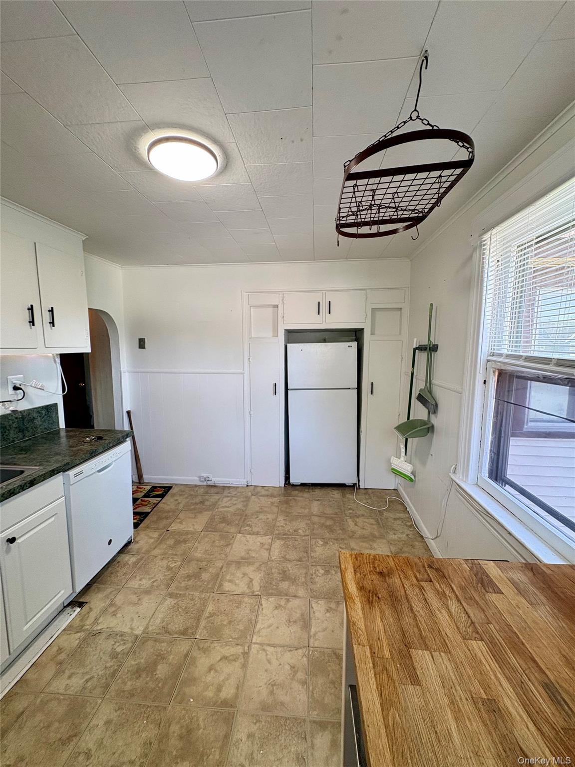 254 Hempstead Avenue Property Photo 14