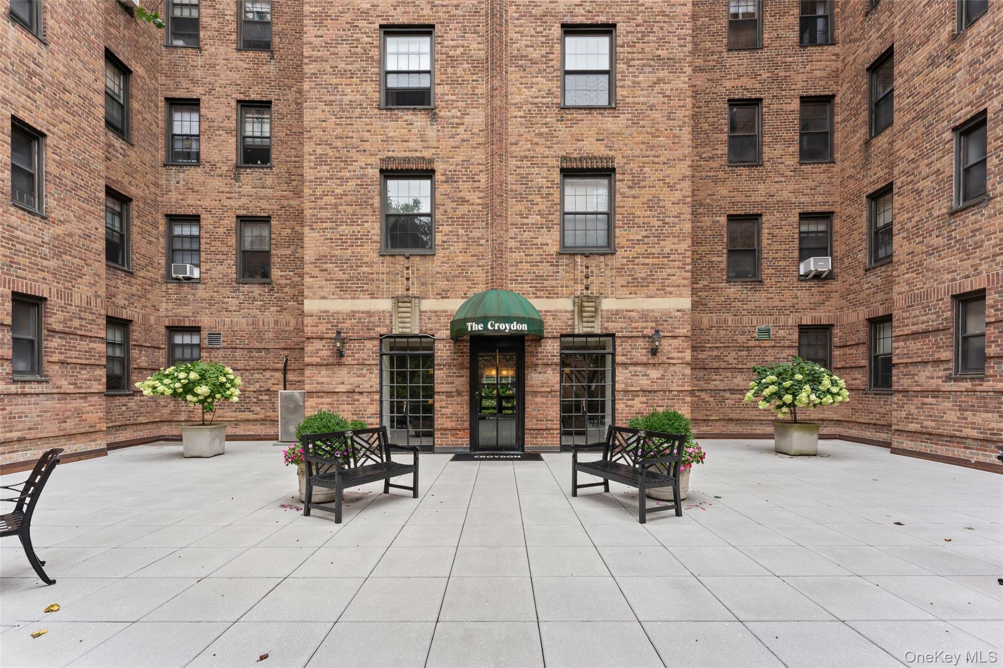 35 Parkview Avenue 5A Property Photo 1