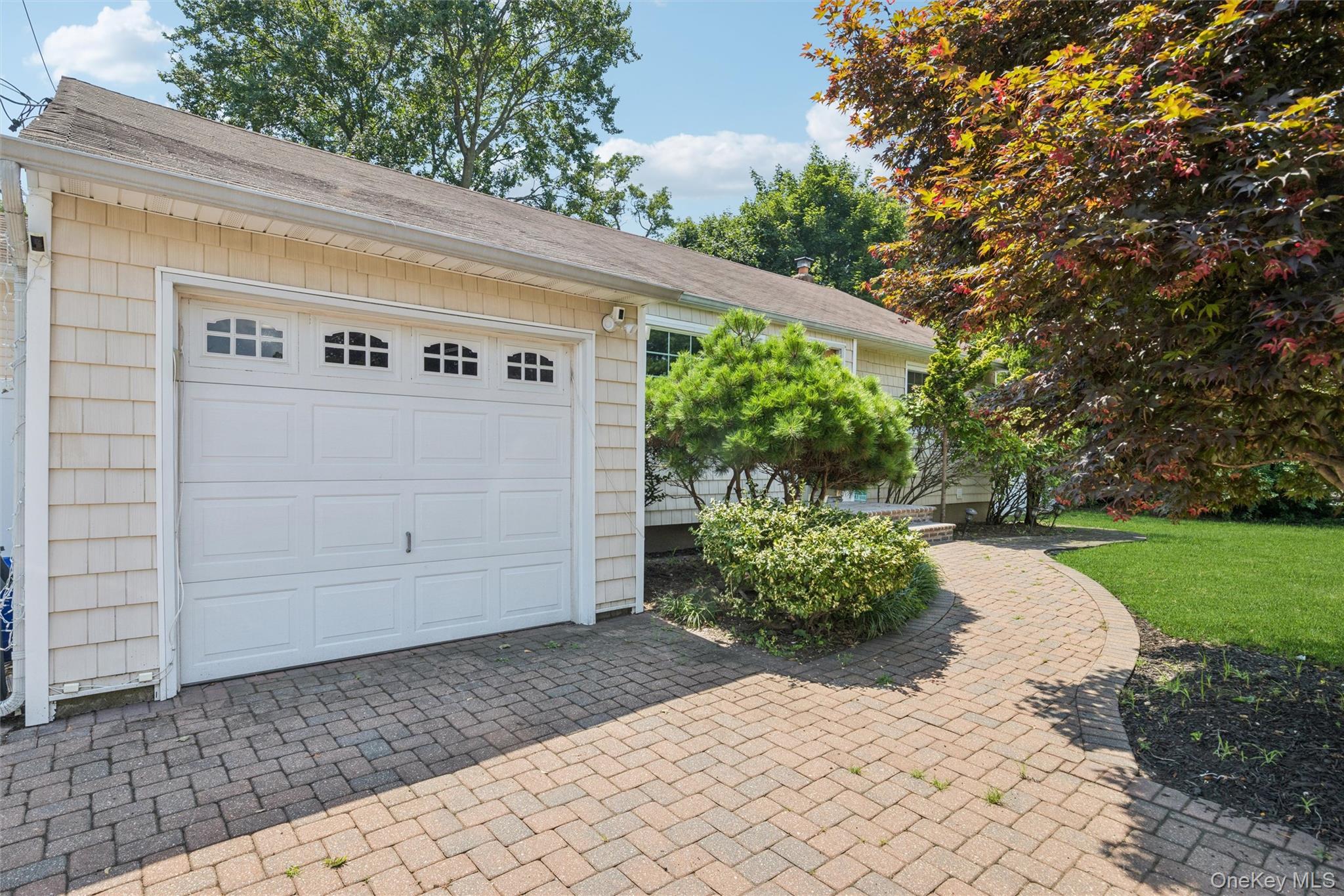 42 Lexington Avenue Property Photo 3
