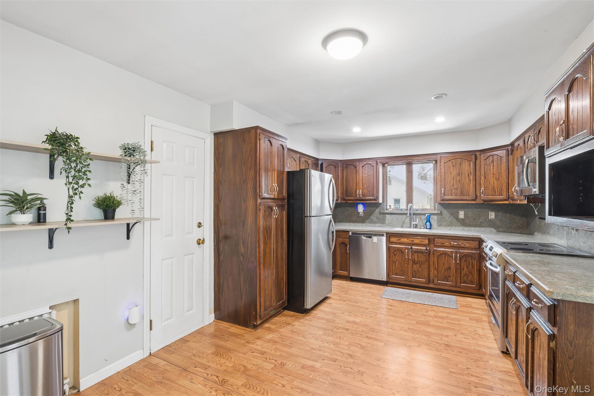 42 Lexington Avenue Property Photo 5