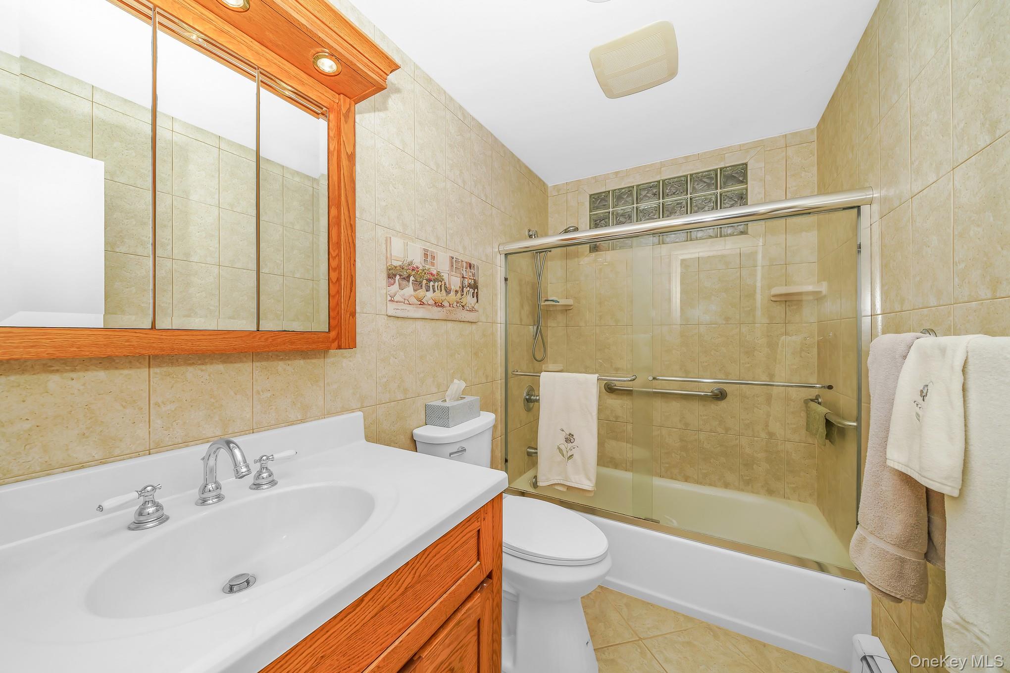 4 Oak Street Property Photo 10
