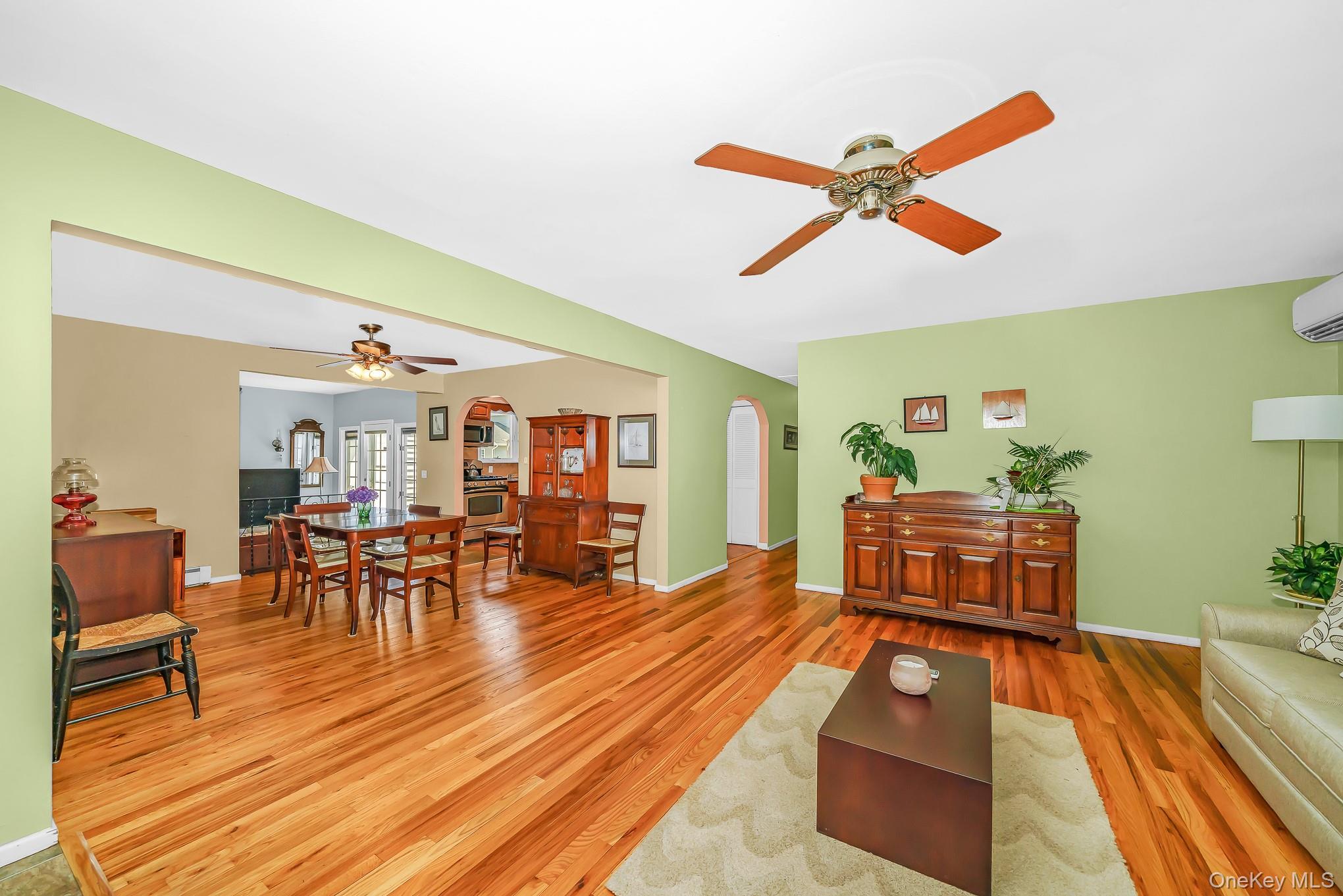 4 Oak Street Property Photo 14