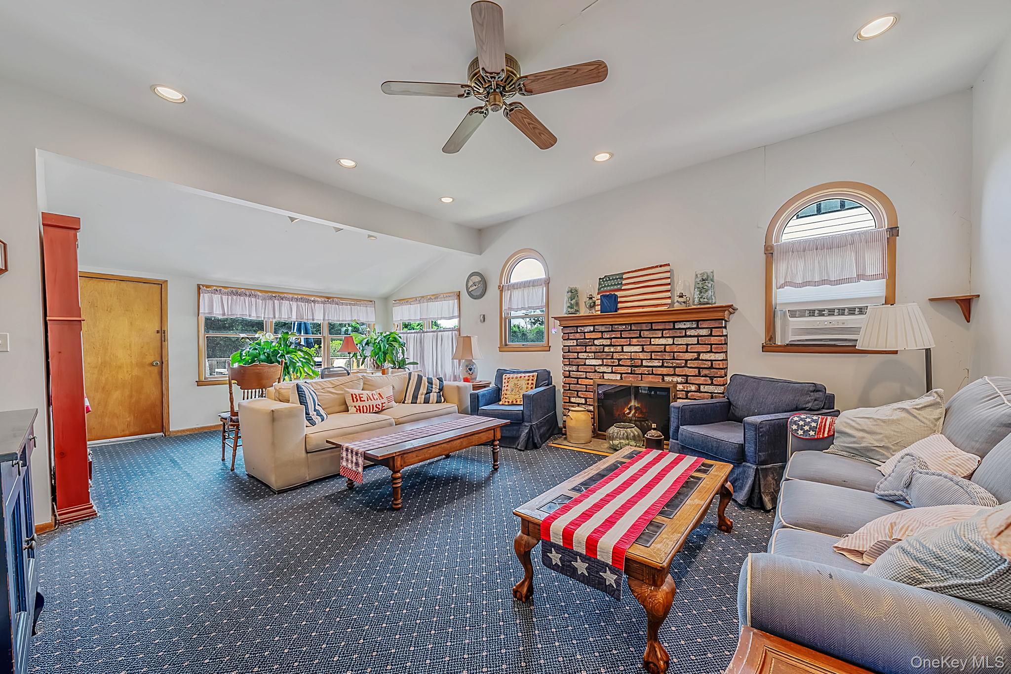 24 Ocean Walk Property Photo 8