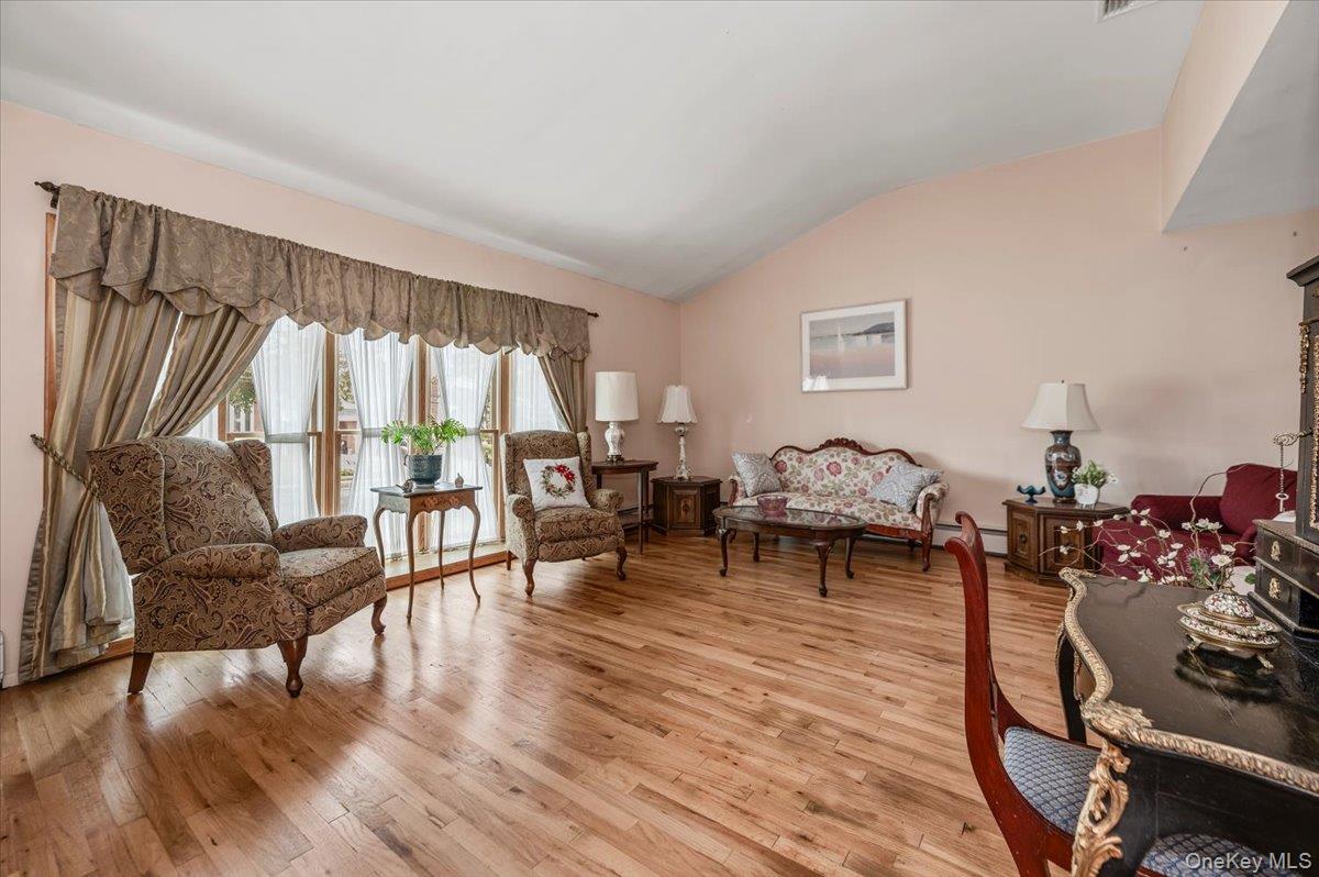 3291 Wolfson Drive Property Photo 4