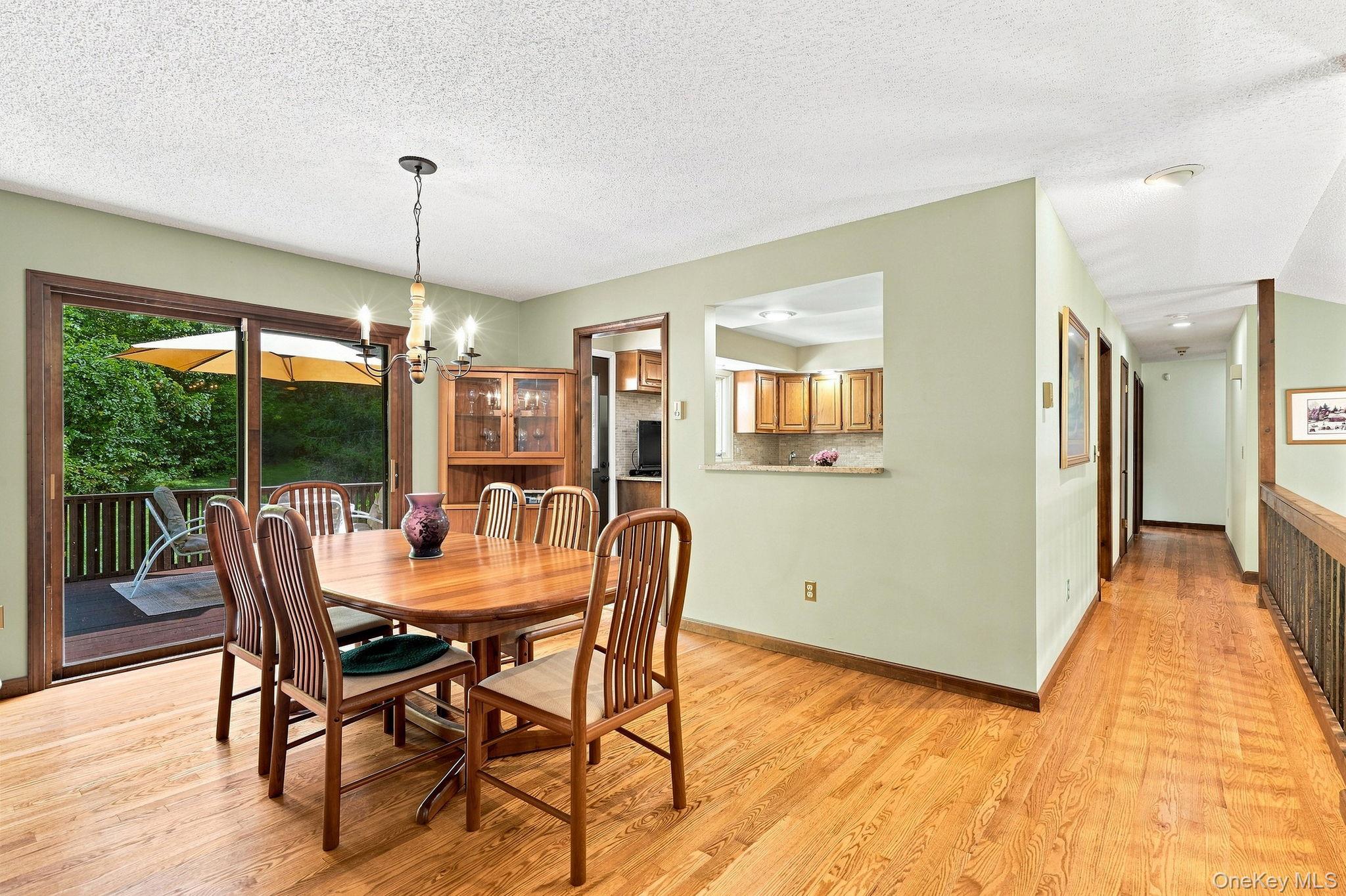 66 Maple Wood Drive Property Photo 11
