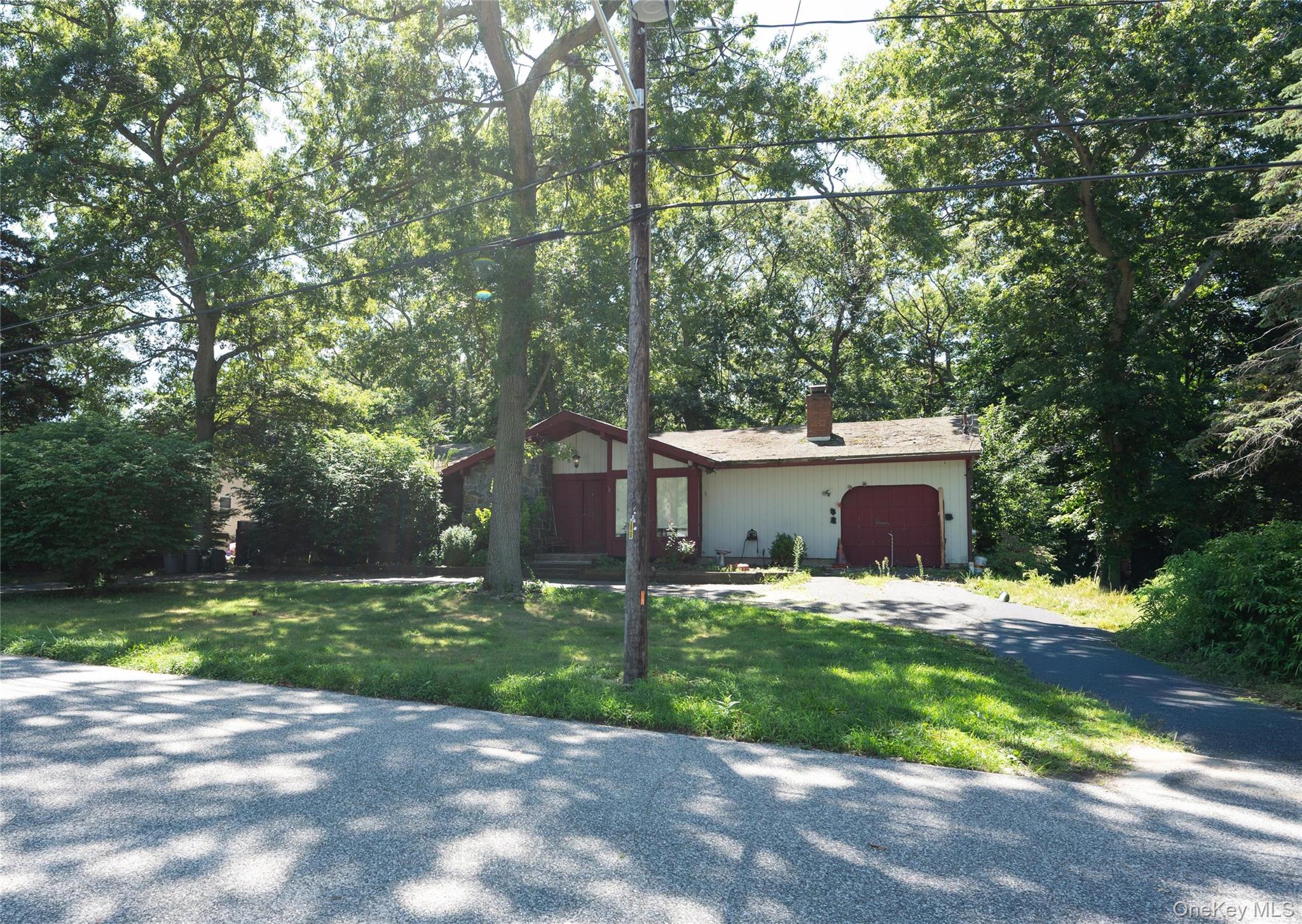 6 Loretta Court Property Photo 3