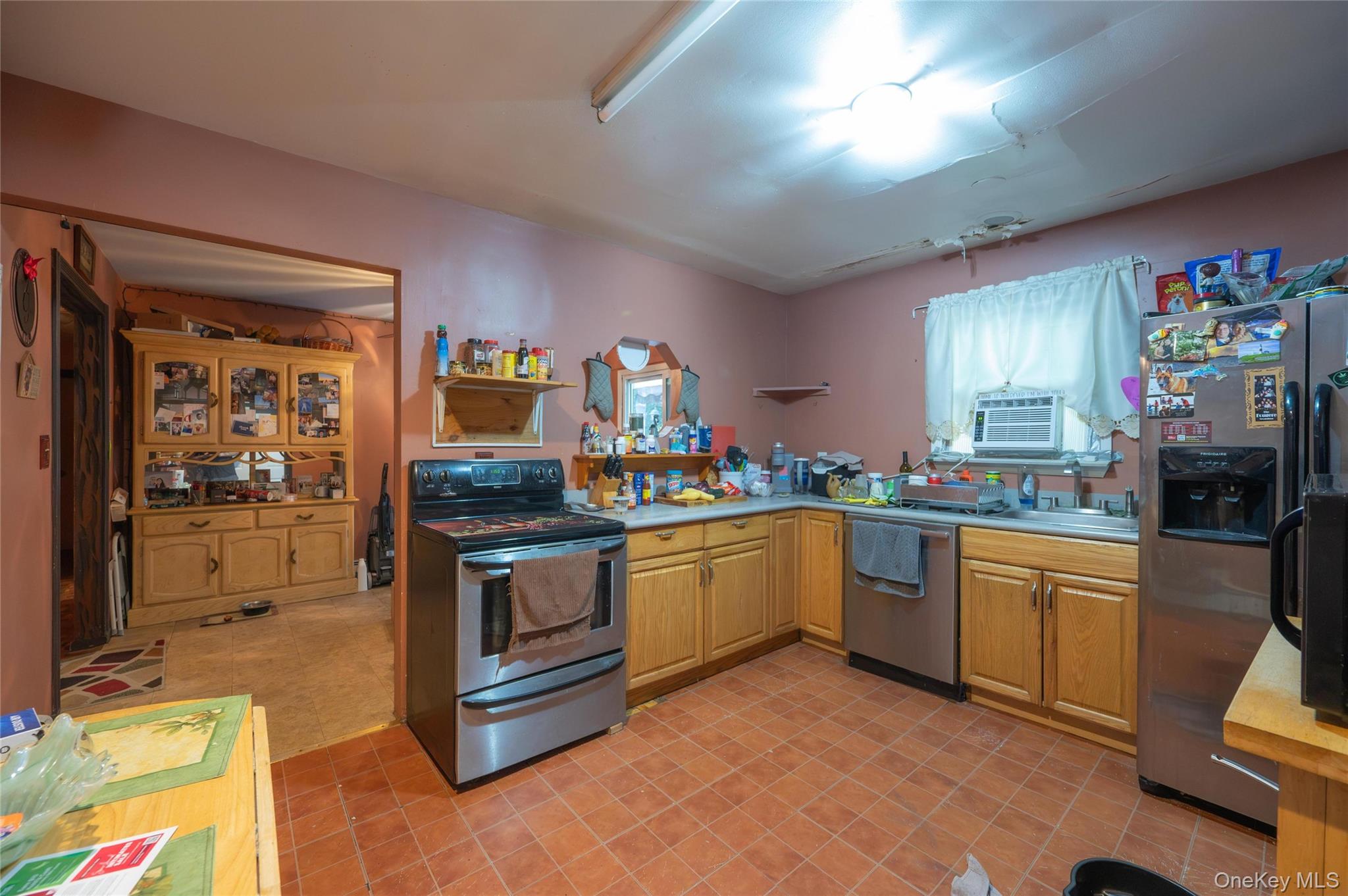 6 Loretta Court Property Photo 14