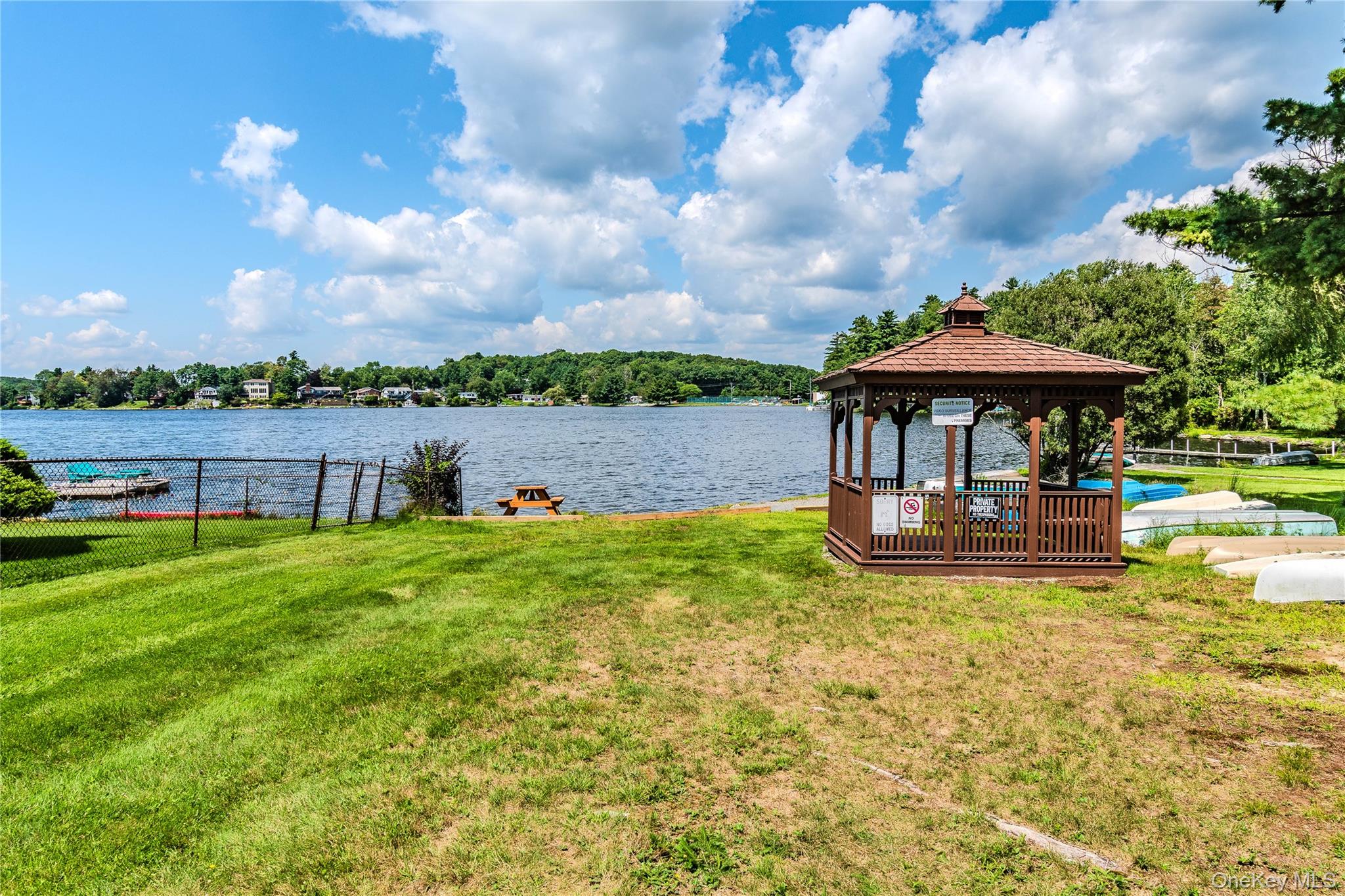 210 Lake Shore Drive Property Photo 14