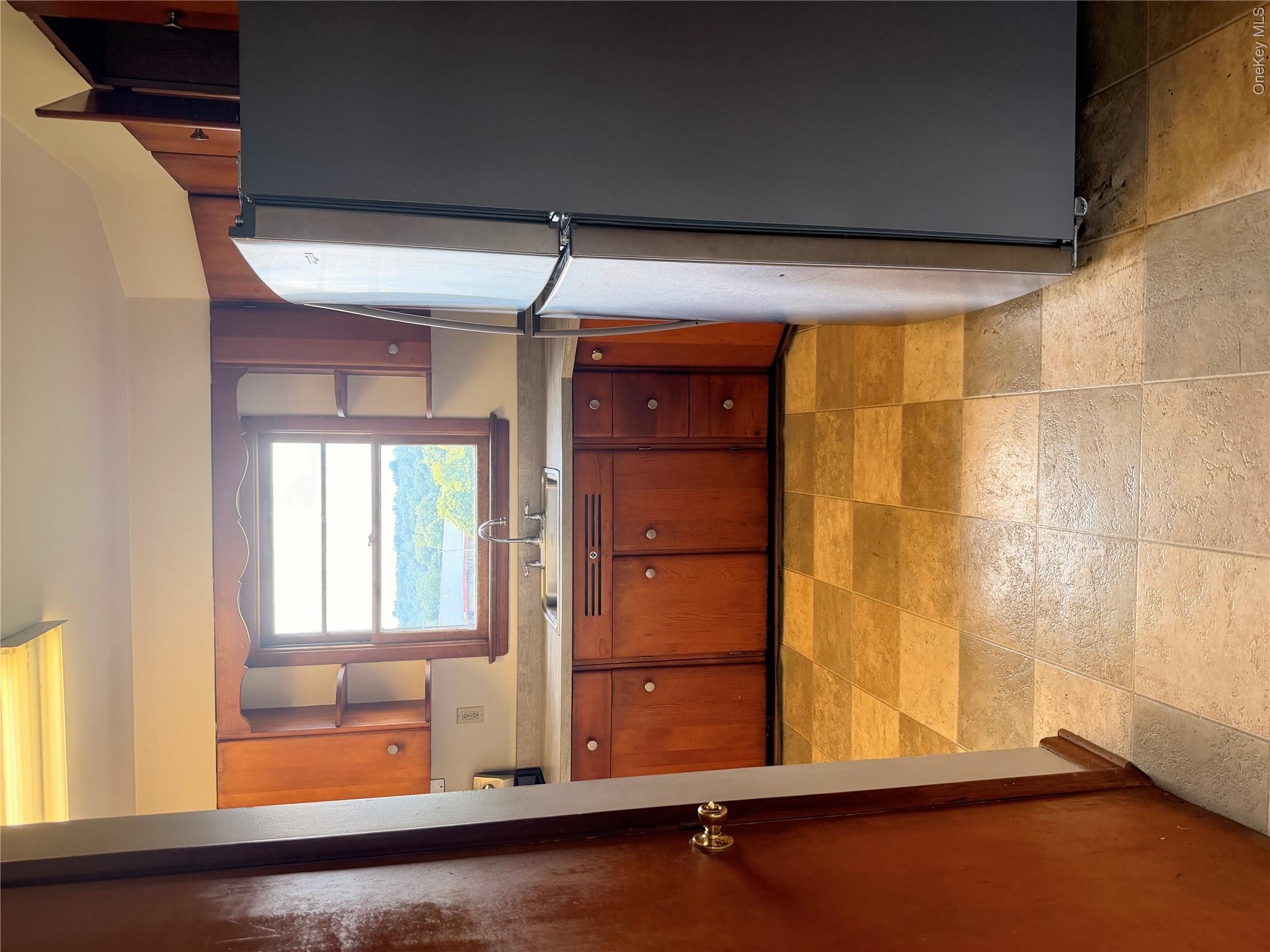 571 Temple Hill Road Property Photo 14
