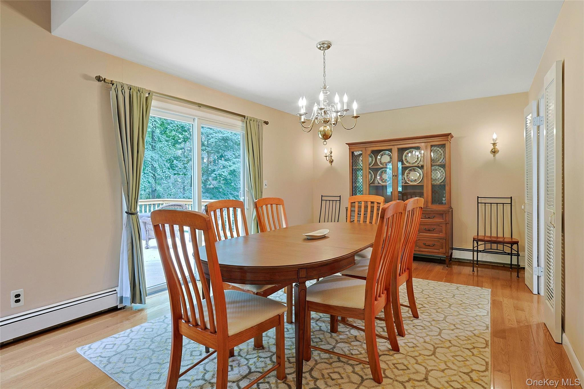 10 Highclere Lane Property Photo 19