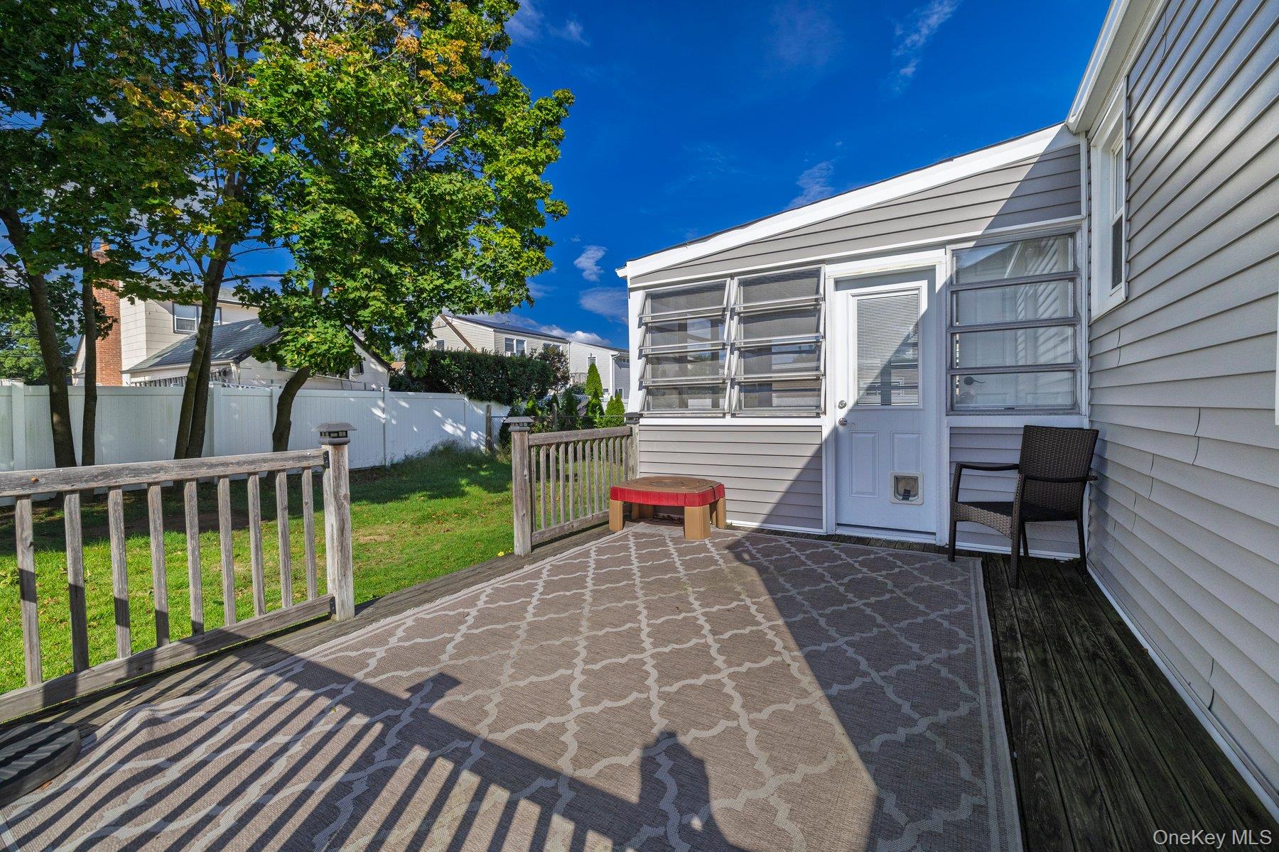 837 Edward Street Property Photo 7