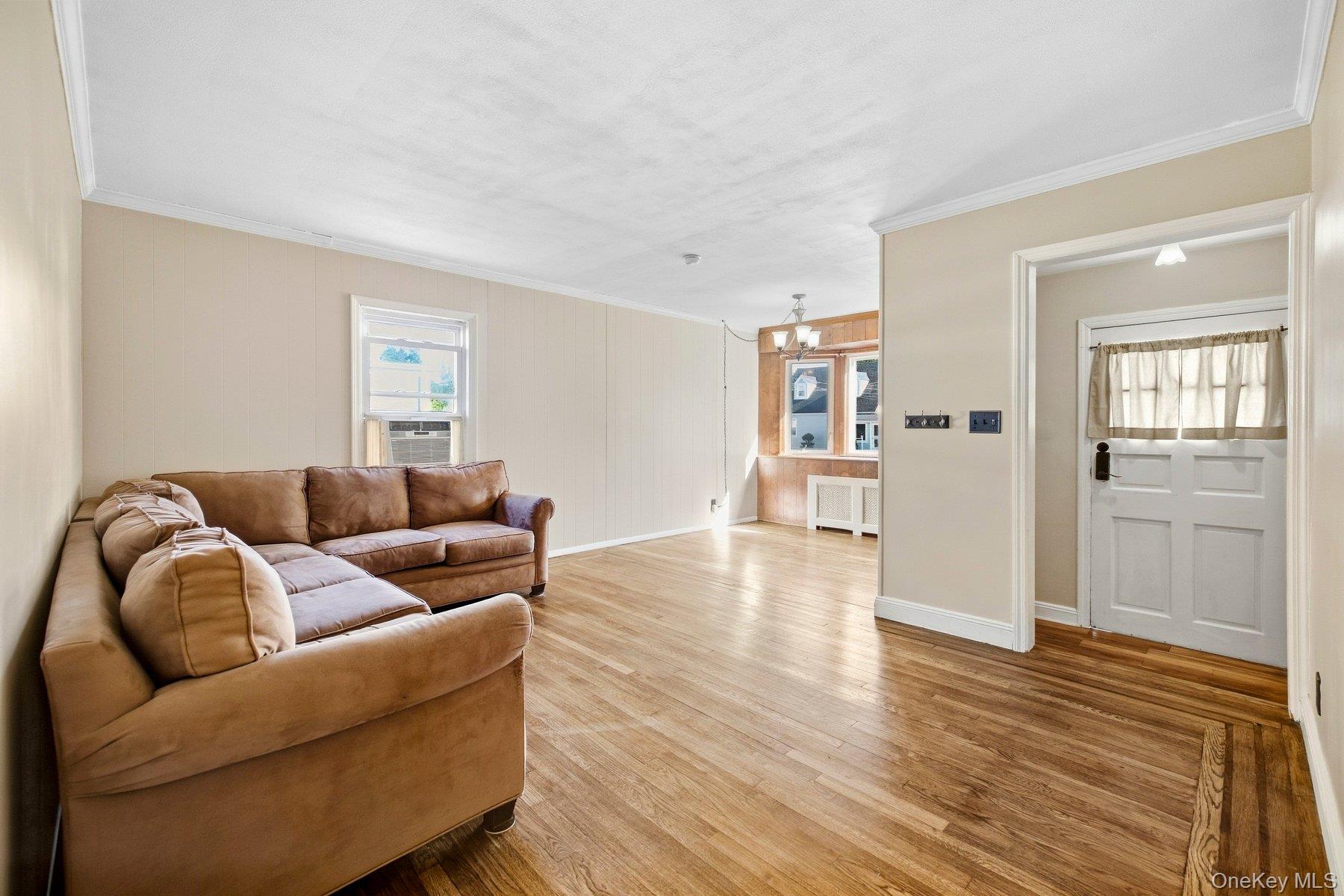 837 Edward Street Property Photo 9