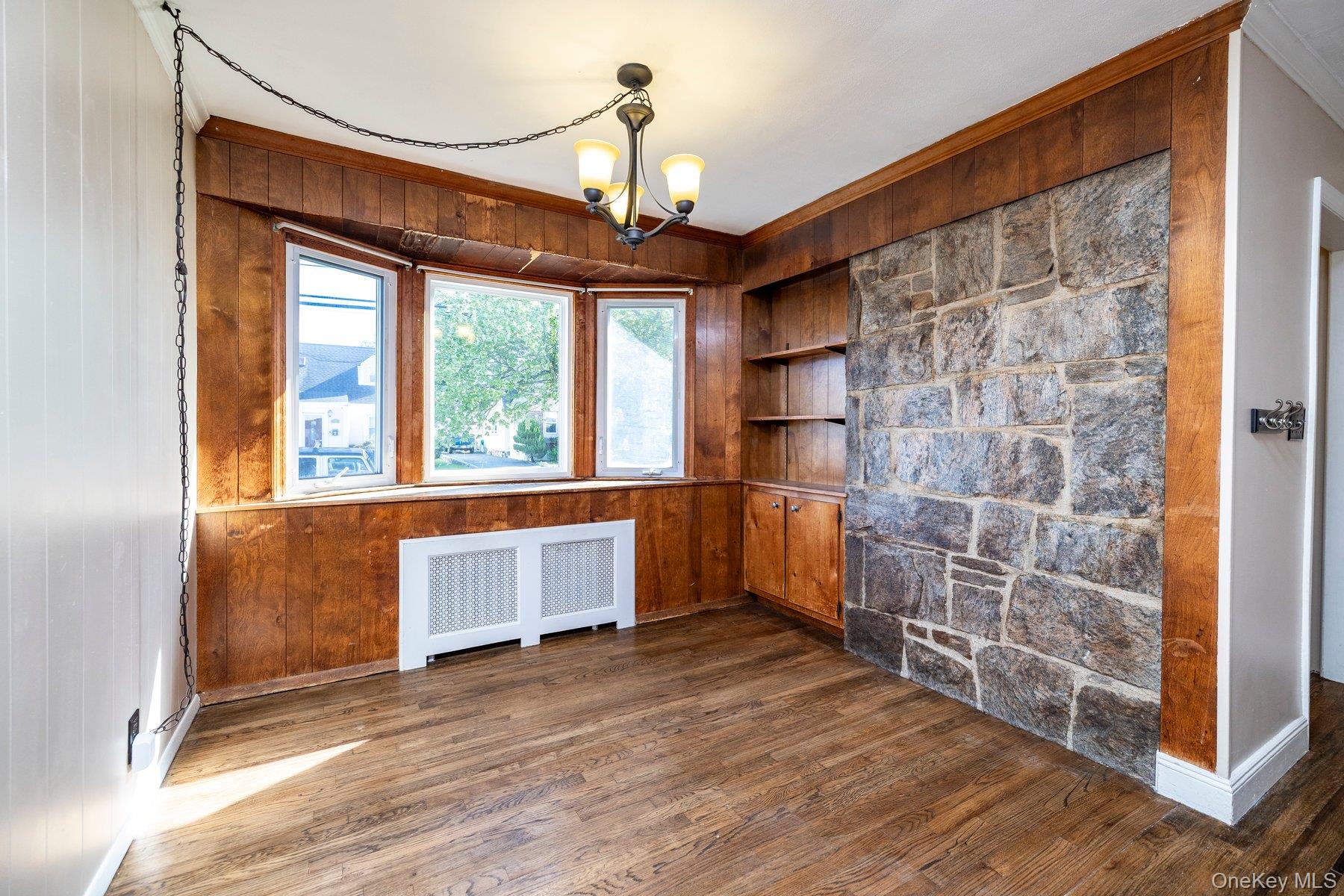 837 Edward Street Property Photo 14