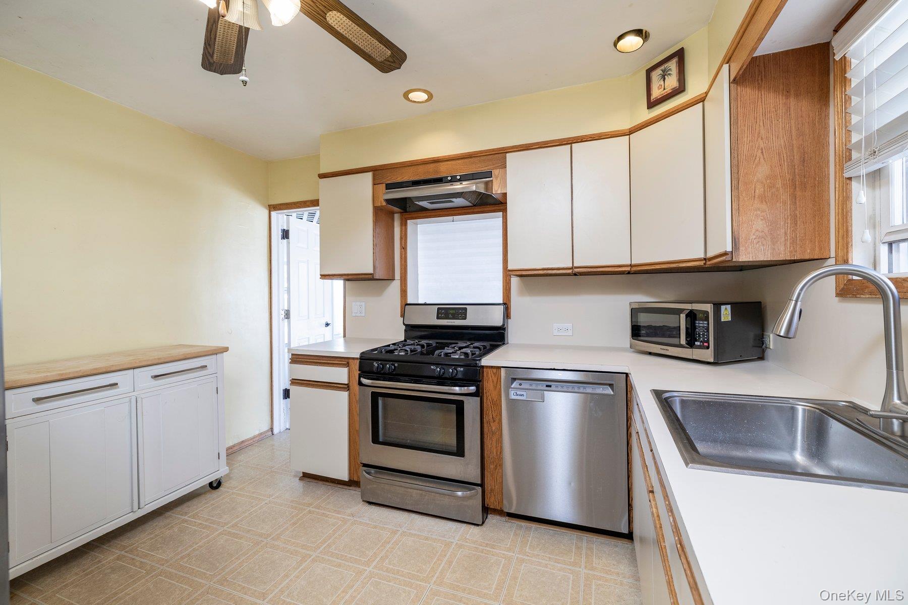 837 Edward Street Property Photo 21