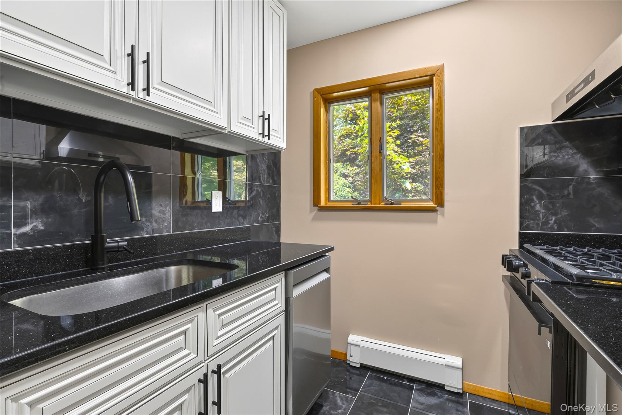 22 Penn Drive Property Photo 12