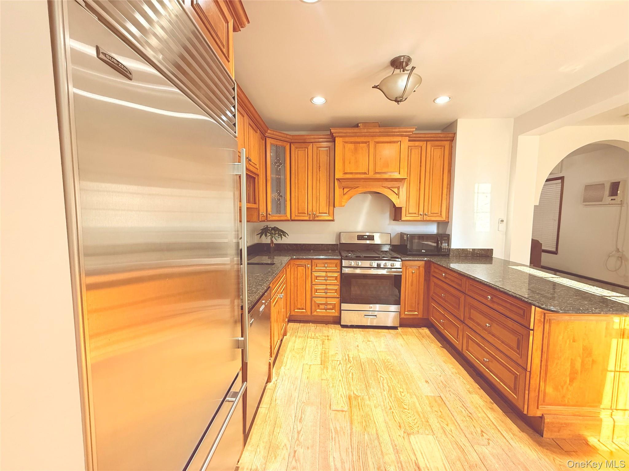 1521 Hone Avenue Property Photo 10