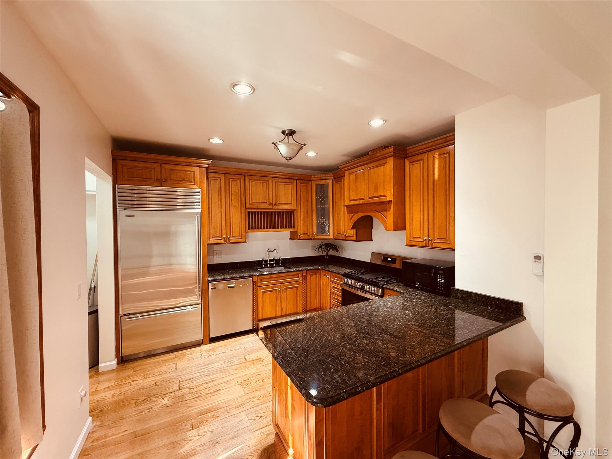 1521 Hone Avenue Property Photo 11
