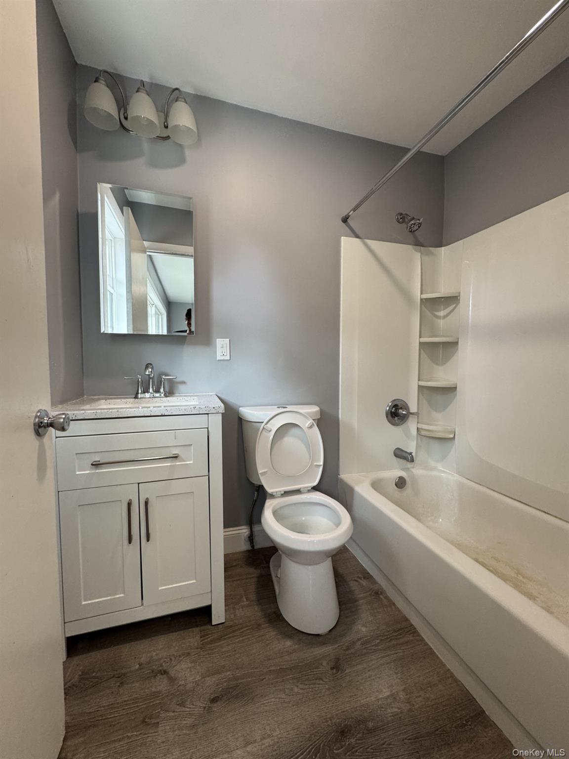 75 South Avenue Property Photo 3