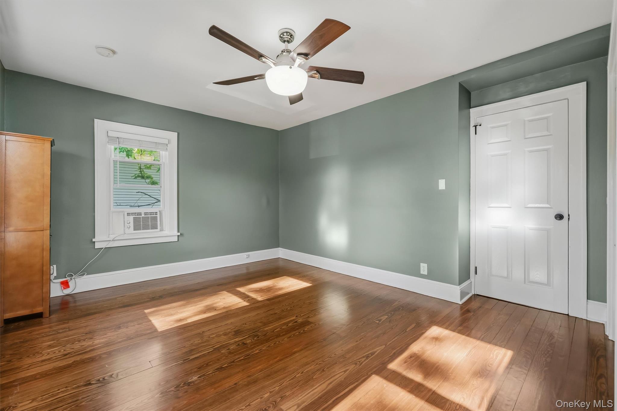 40 N Midland Avenue Property Photo 33