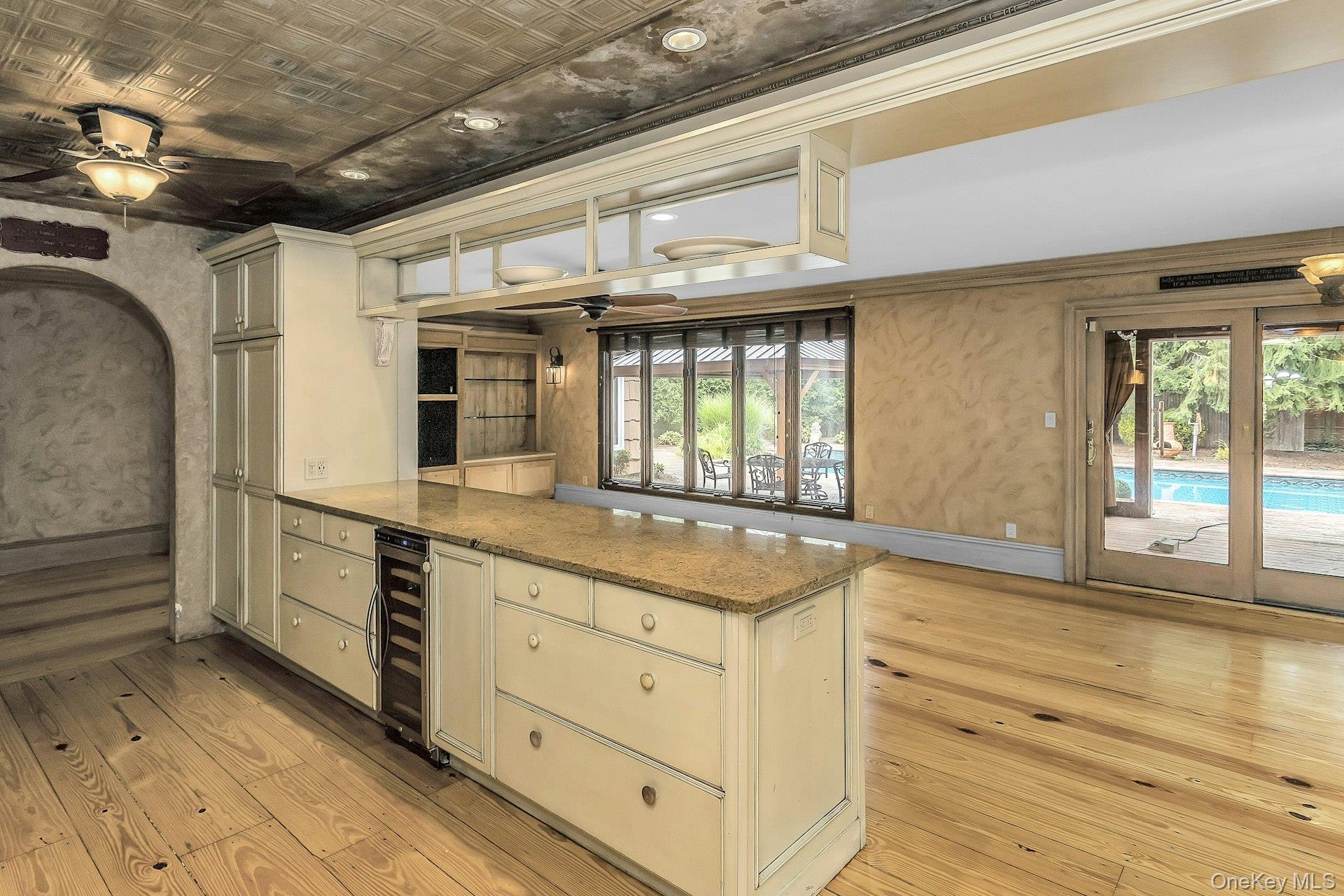 189 Lodge Avenue Property Photo 8