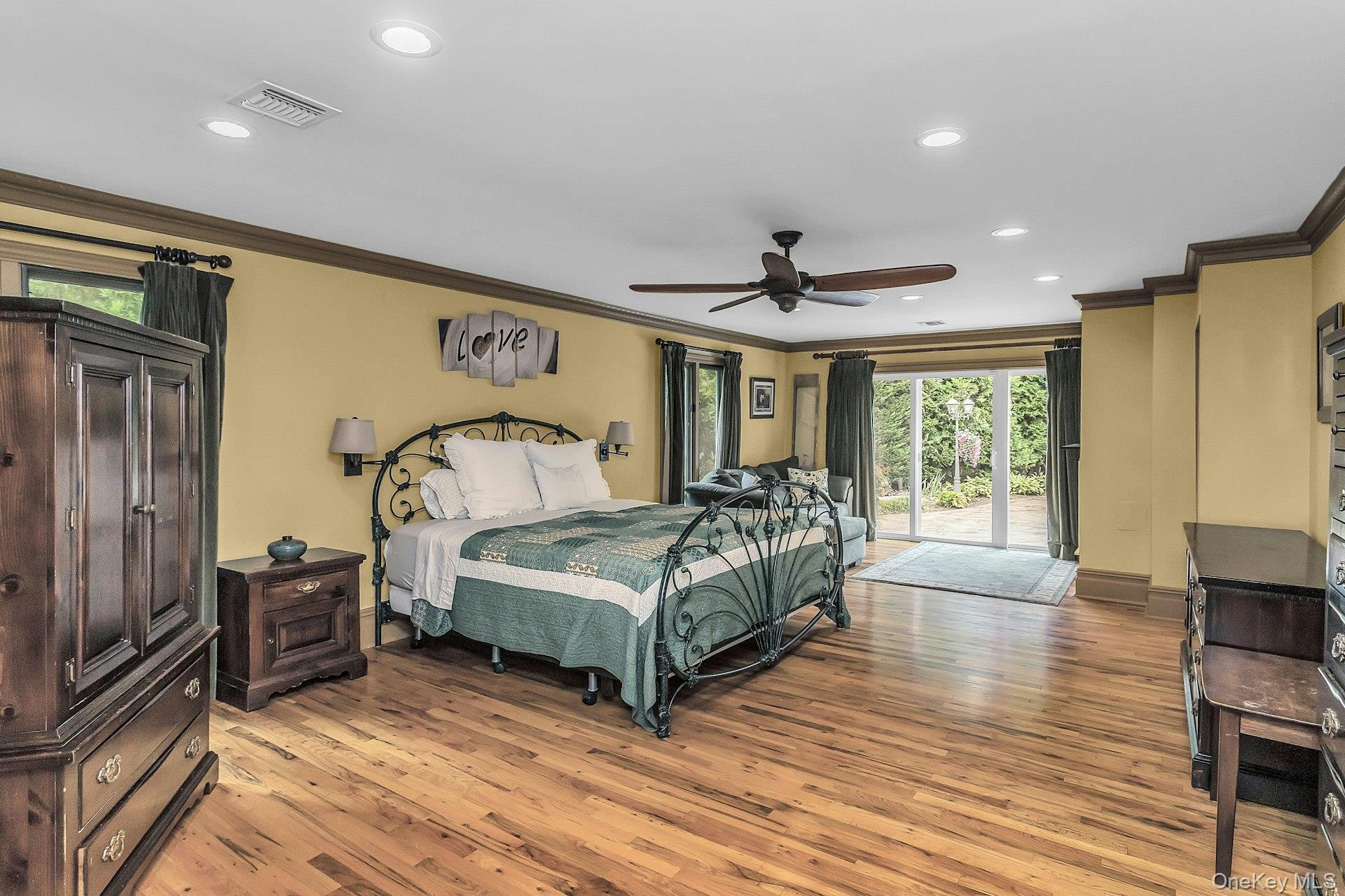 189 Lodge Avenue Property Photo 22