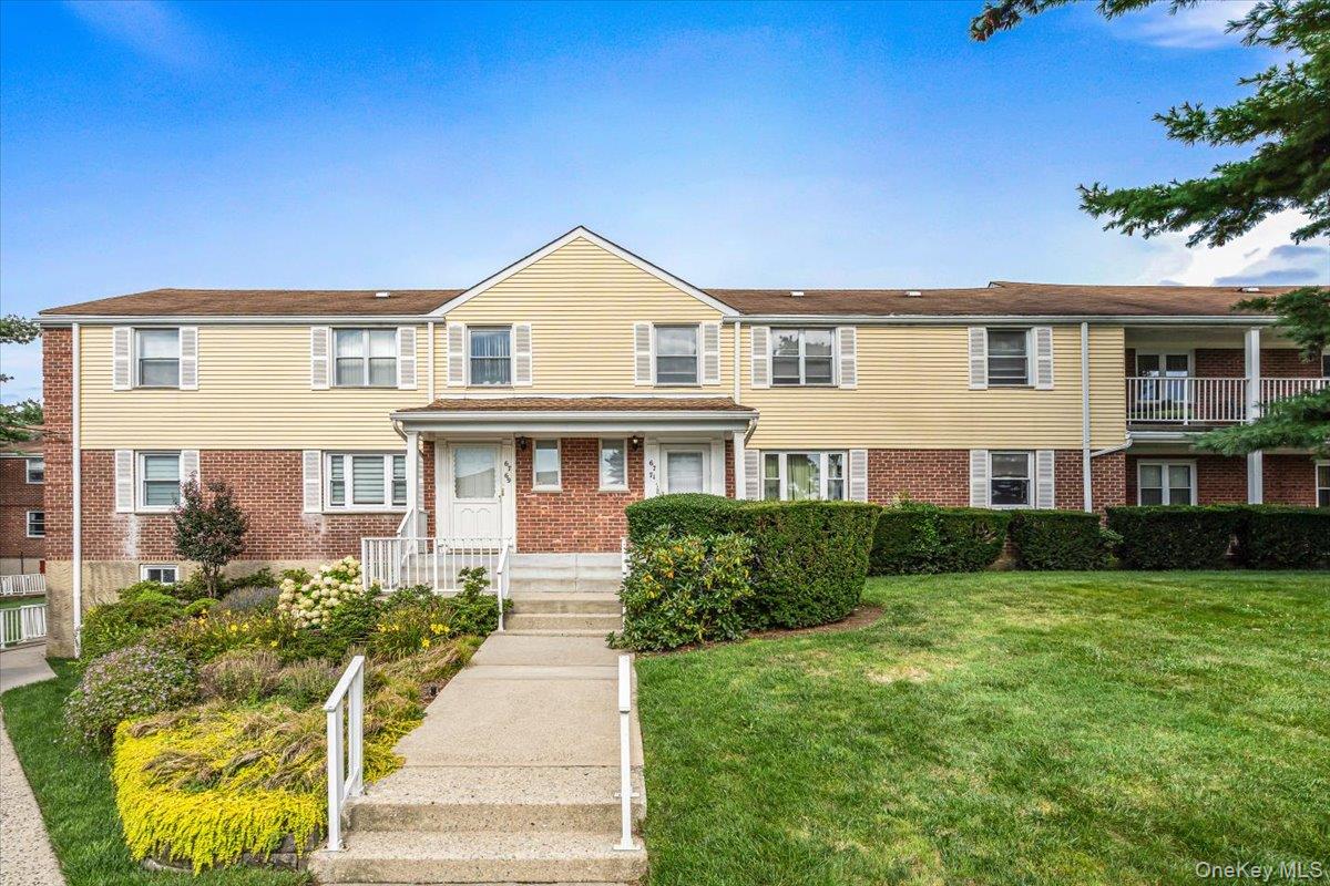 67-71 Cloverdale Lane 148 Property Photo 3