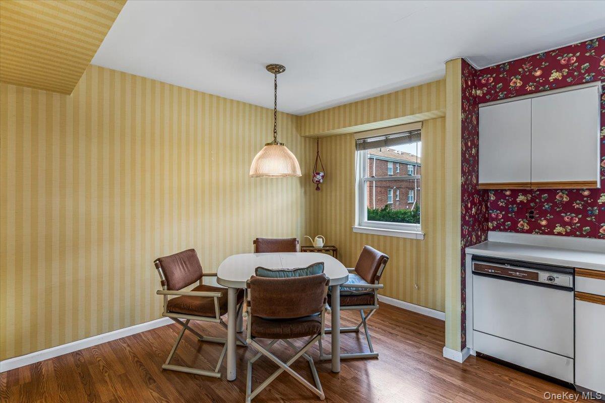 67-71 Cloverdale Lane 148 Property Photo 8