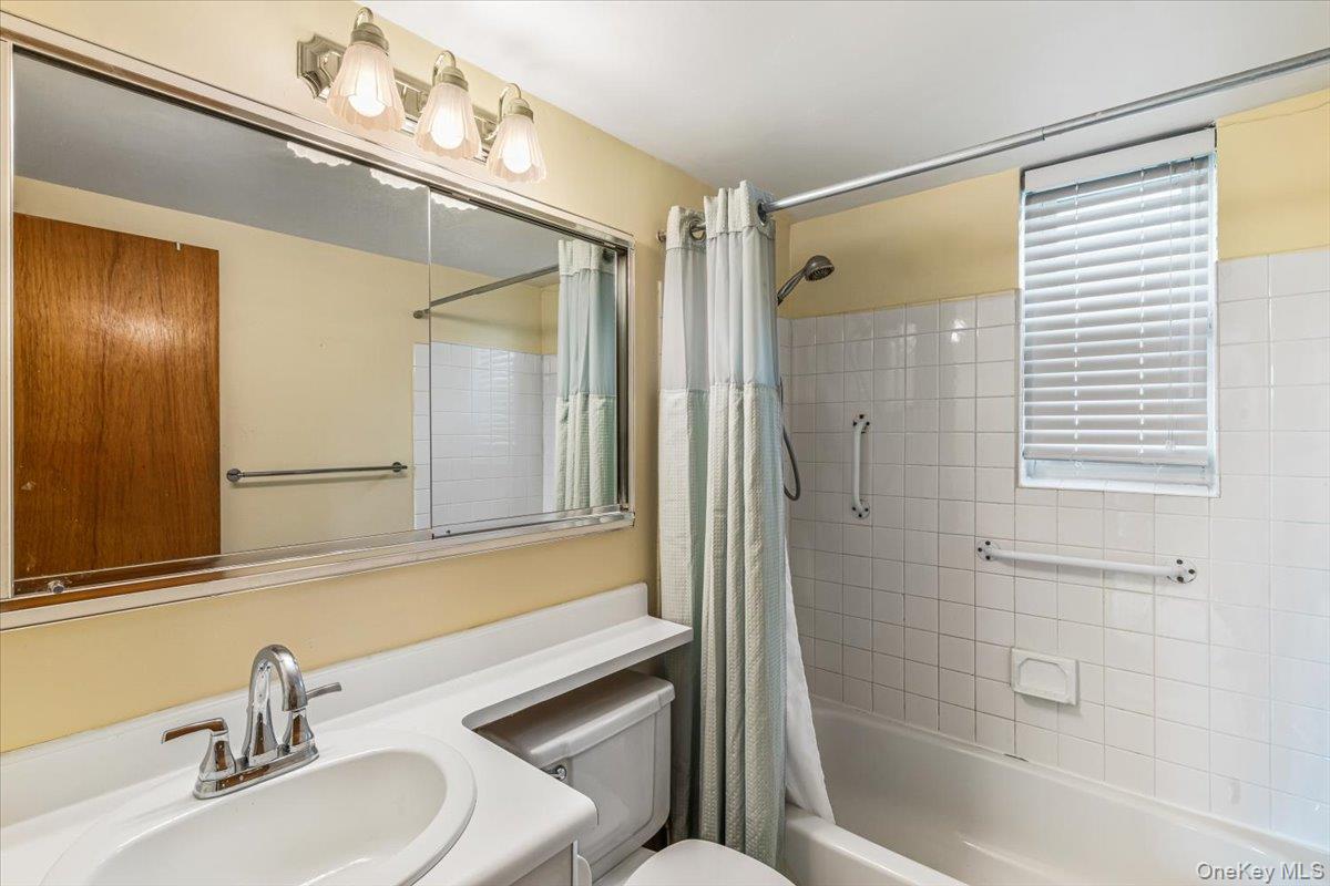 67-71 Cloverdale Lane 148 Property Photo 14