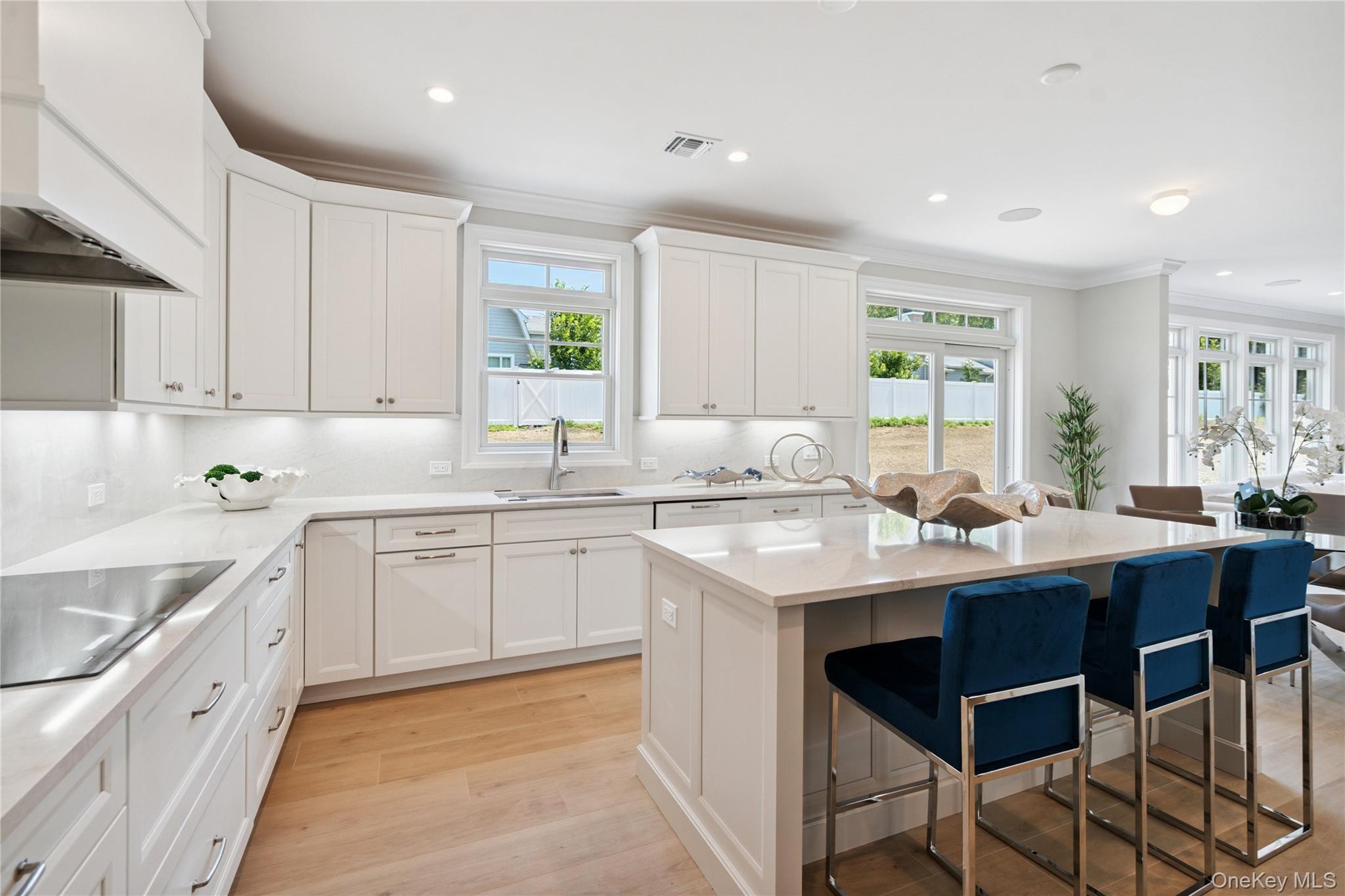 44 Plainview Road Property Photo 15