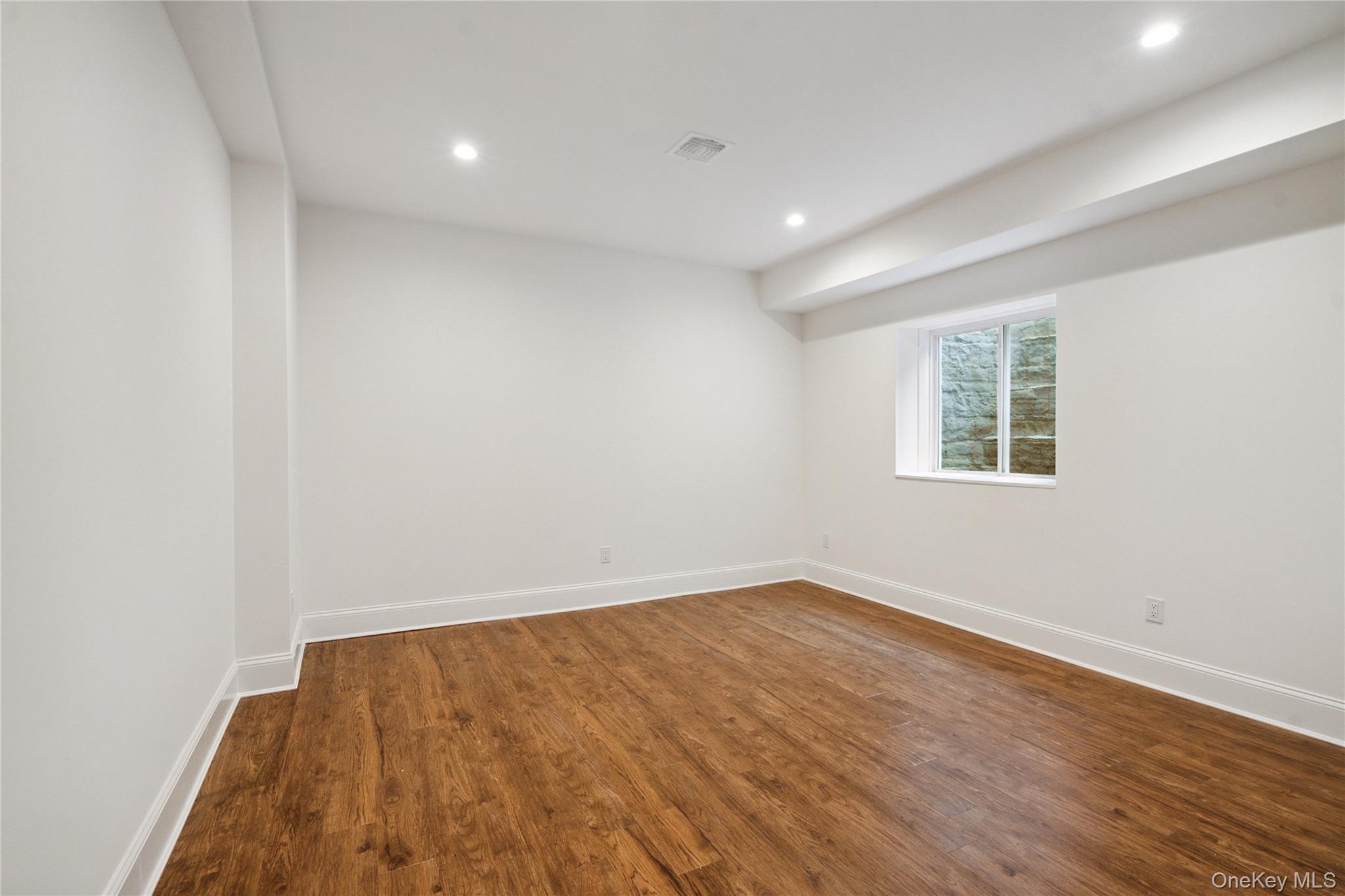 44 Plainview Road Property Photo 44
