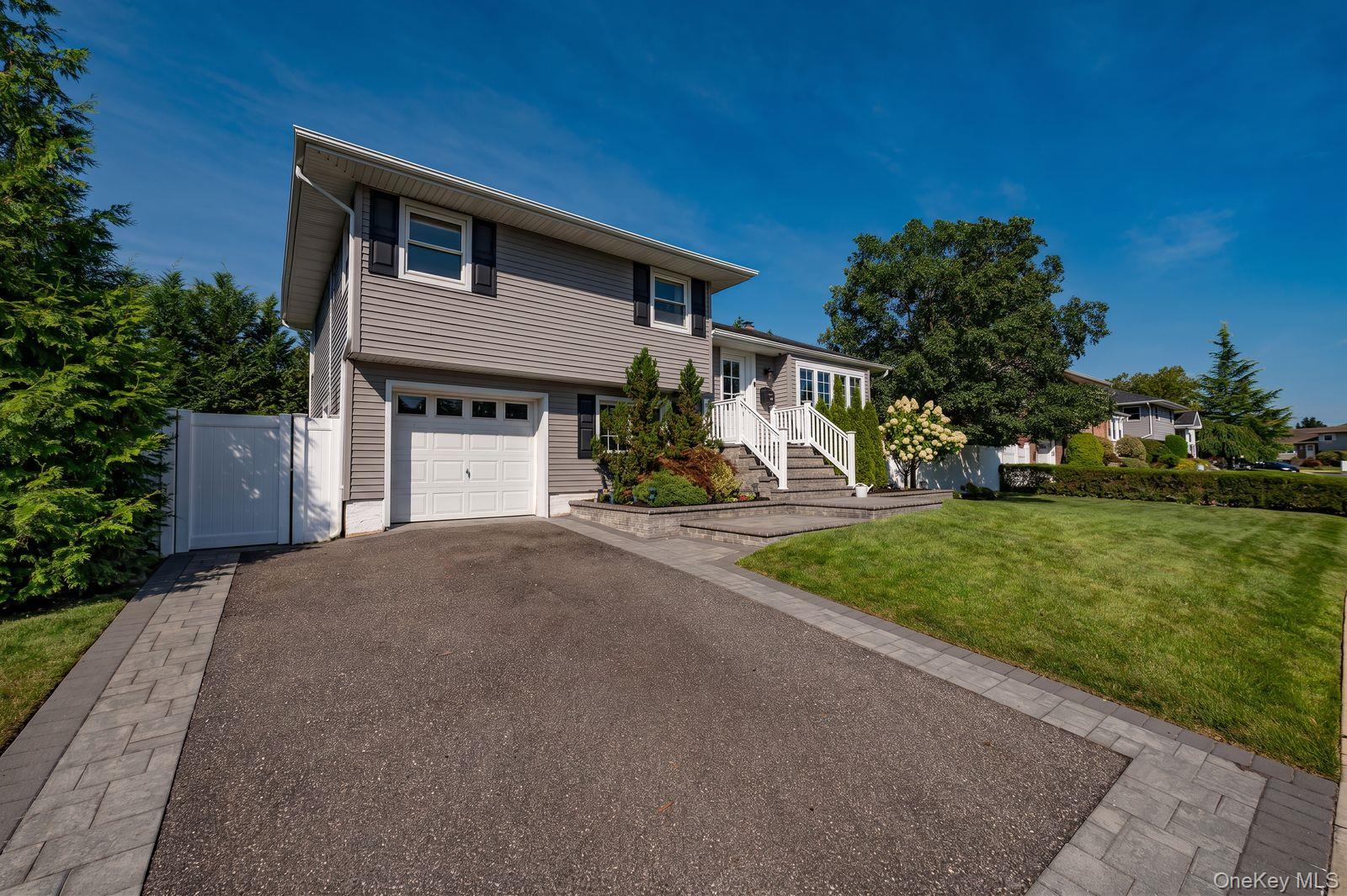 1814 Robin Lane Property Photo 2