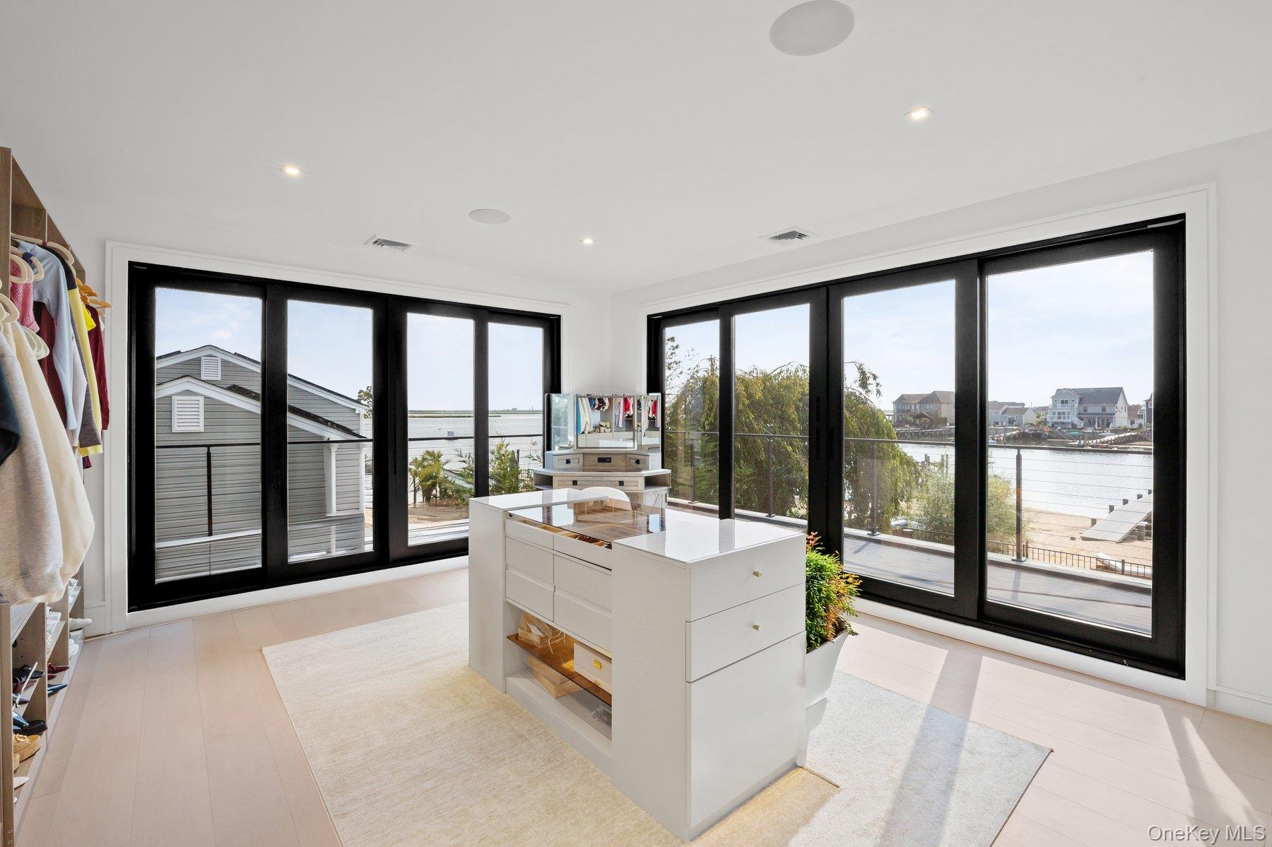14 Jomarr Court Property Photo 28