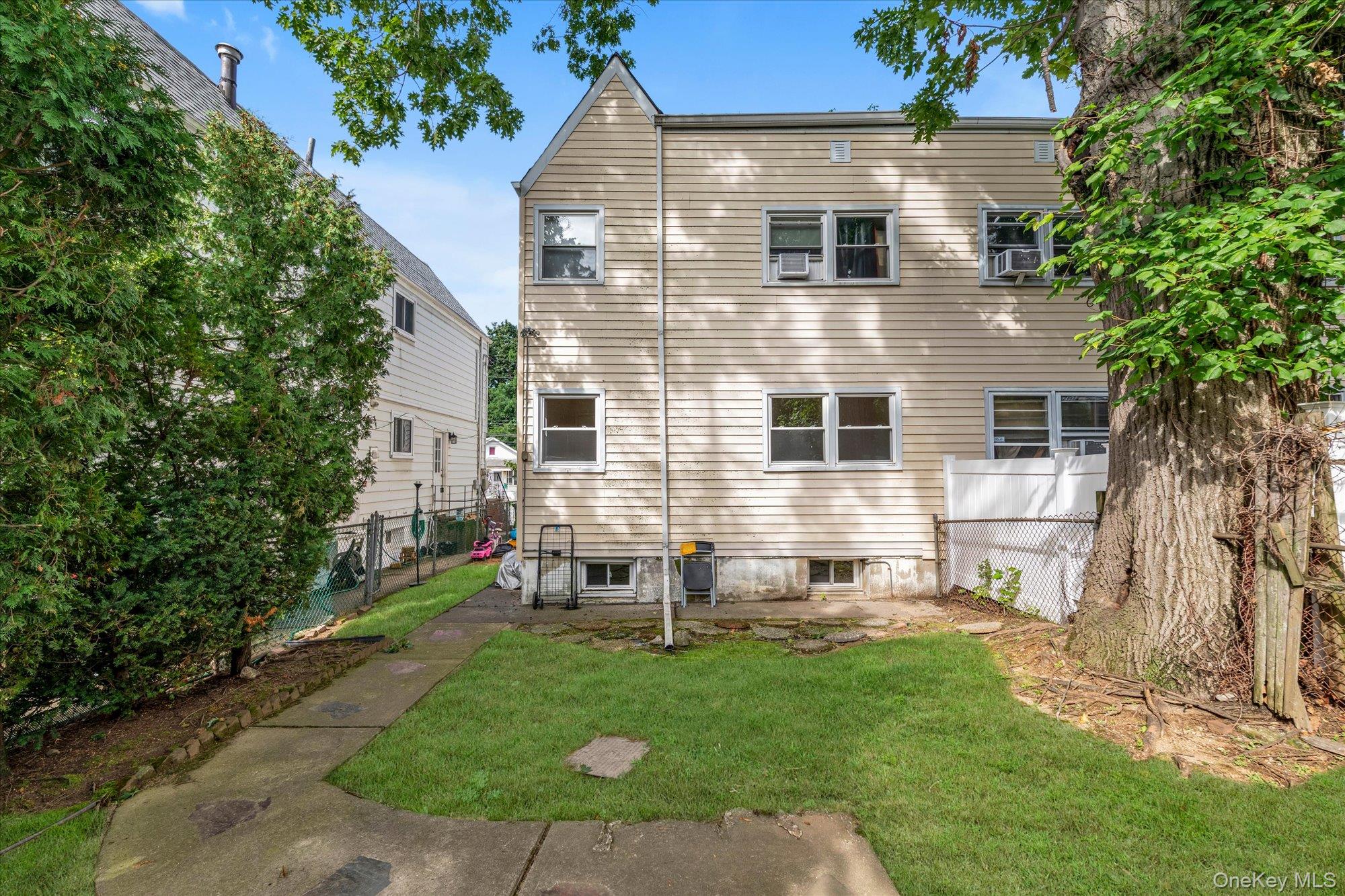 42-17 Marathon Parkway 1 Property Photo 19