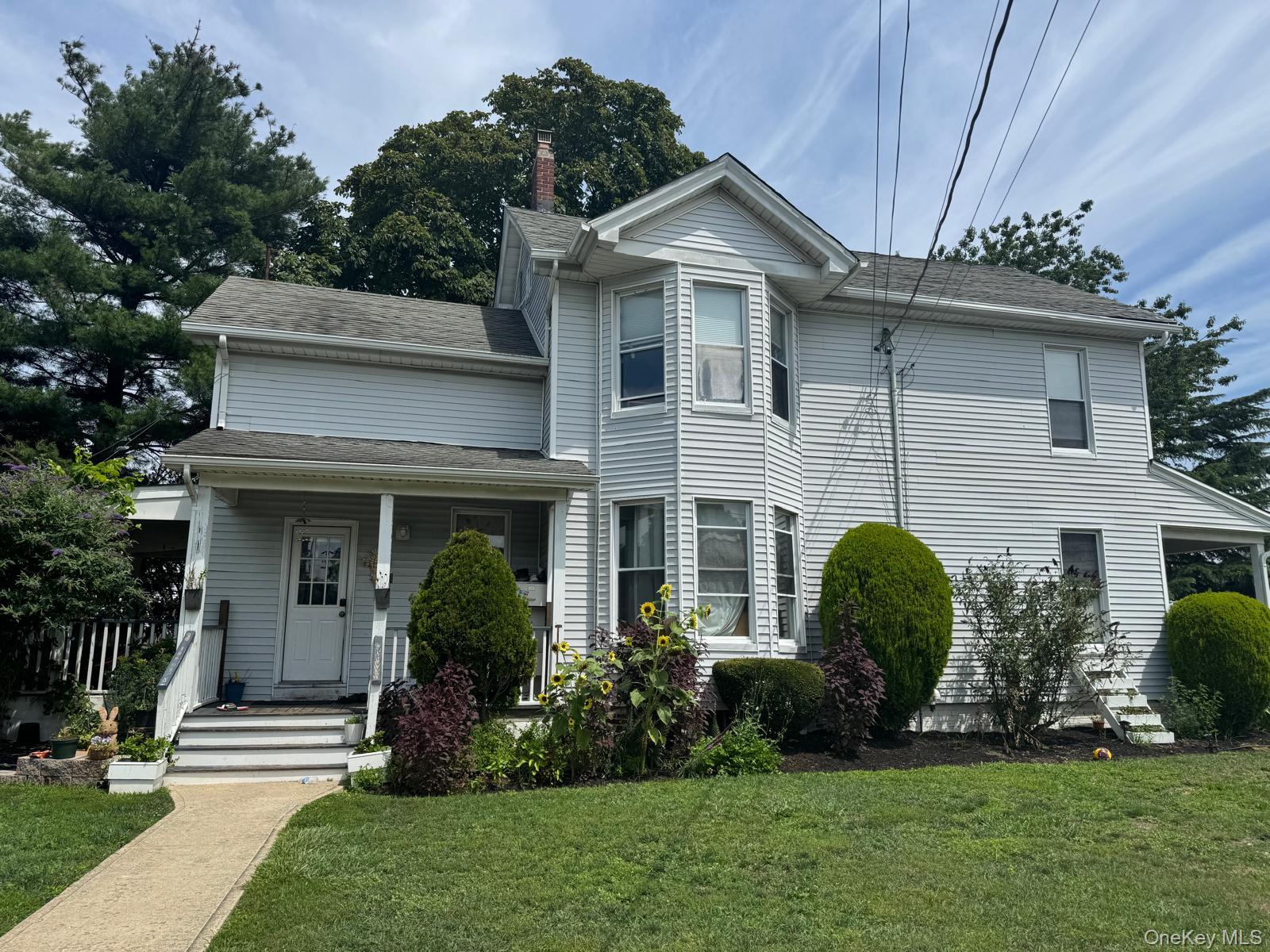 172 N Ocean Avenue Property Photo 1