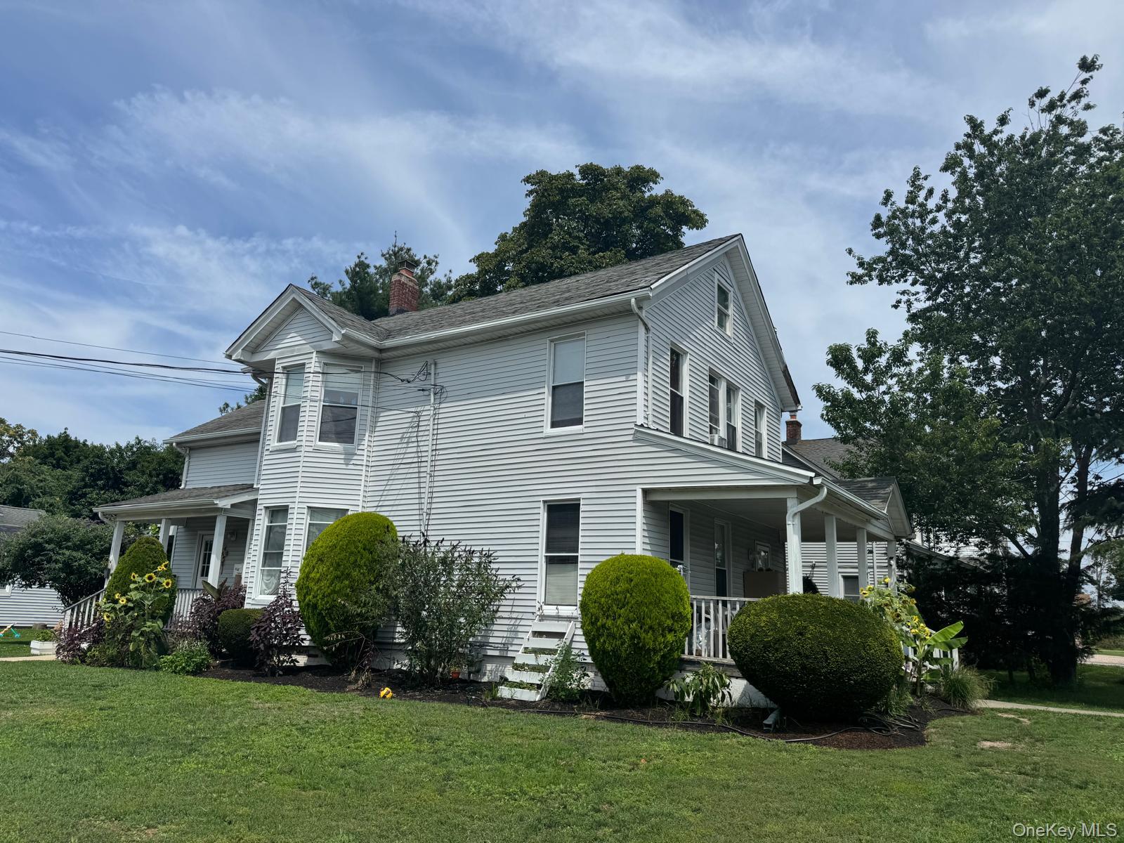 172 N Ocean Avenue Property Photo 2