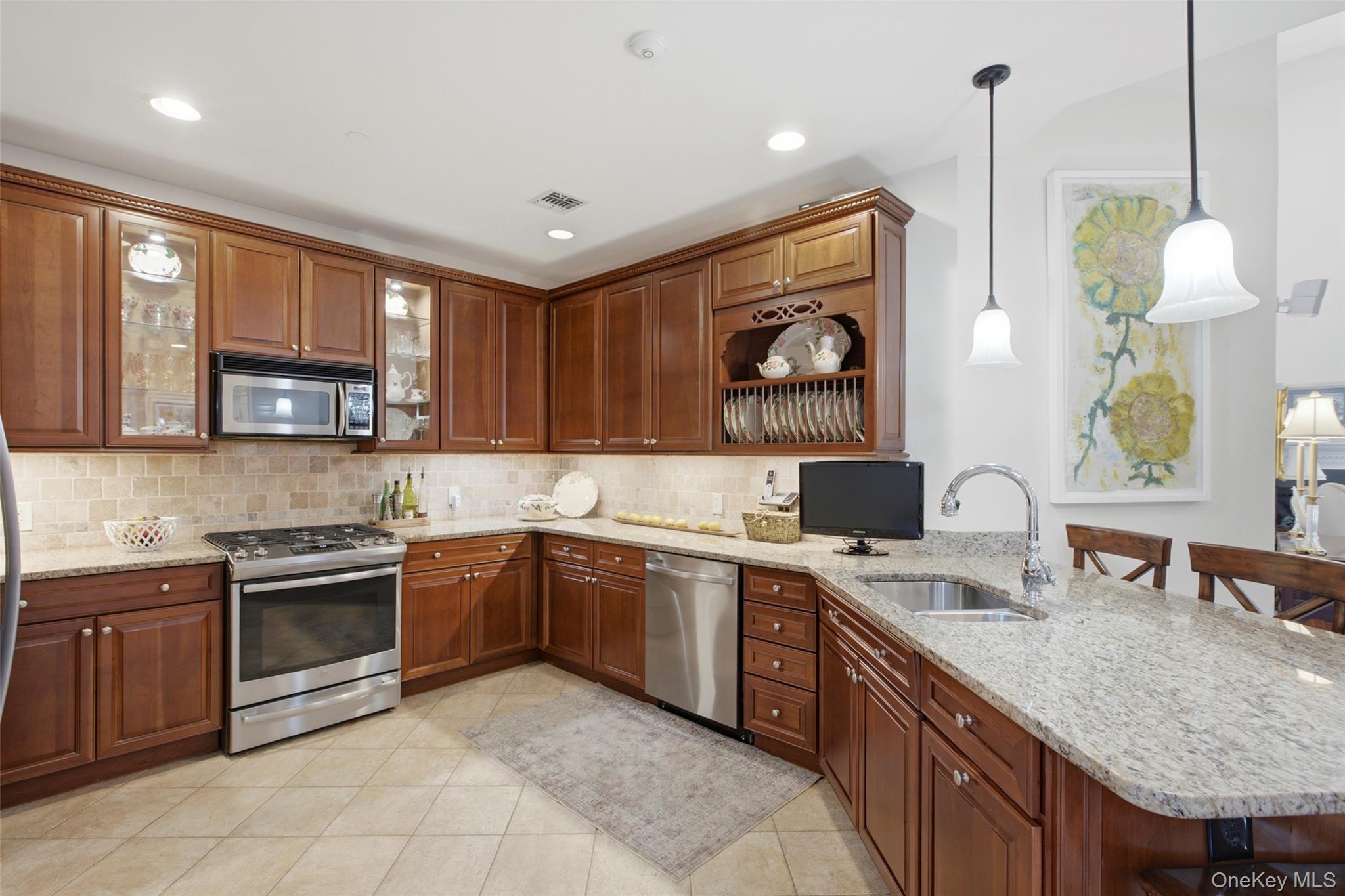 2 Emilys Way Property Photo 14