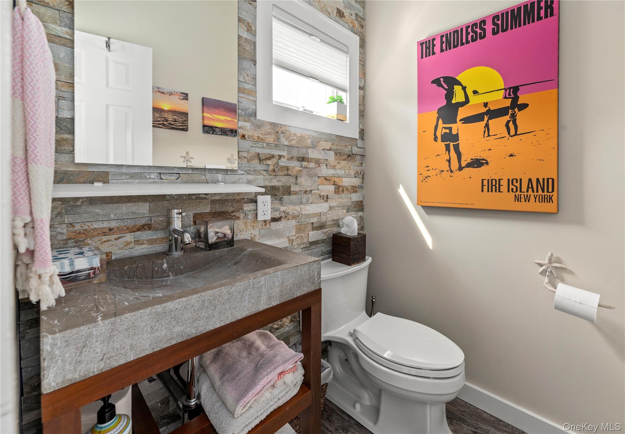306 Wilmot Road Property Photo 10