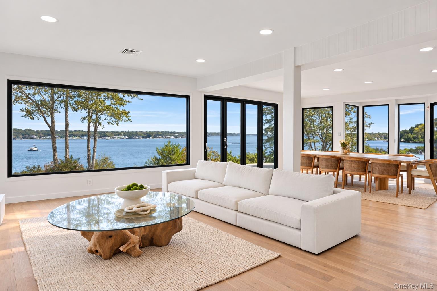 10 Bay View Drive Property Photo 4