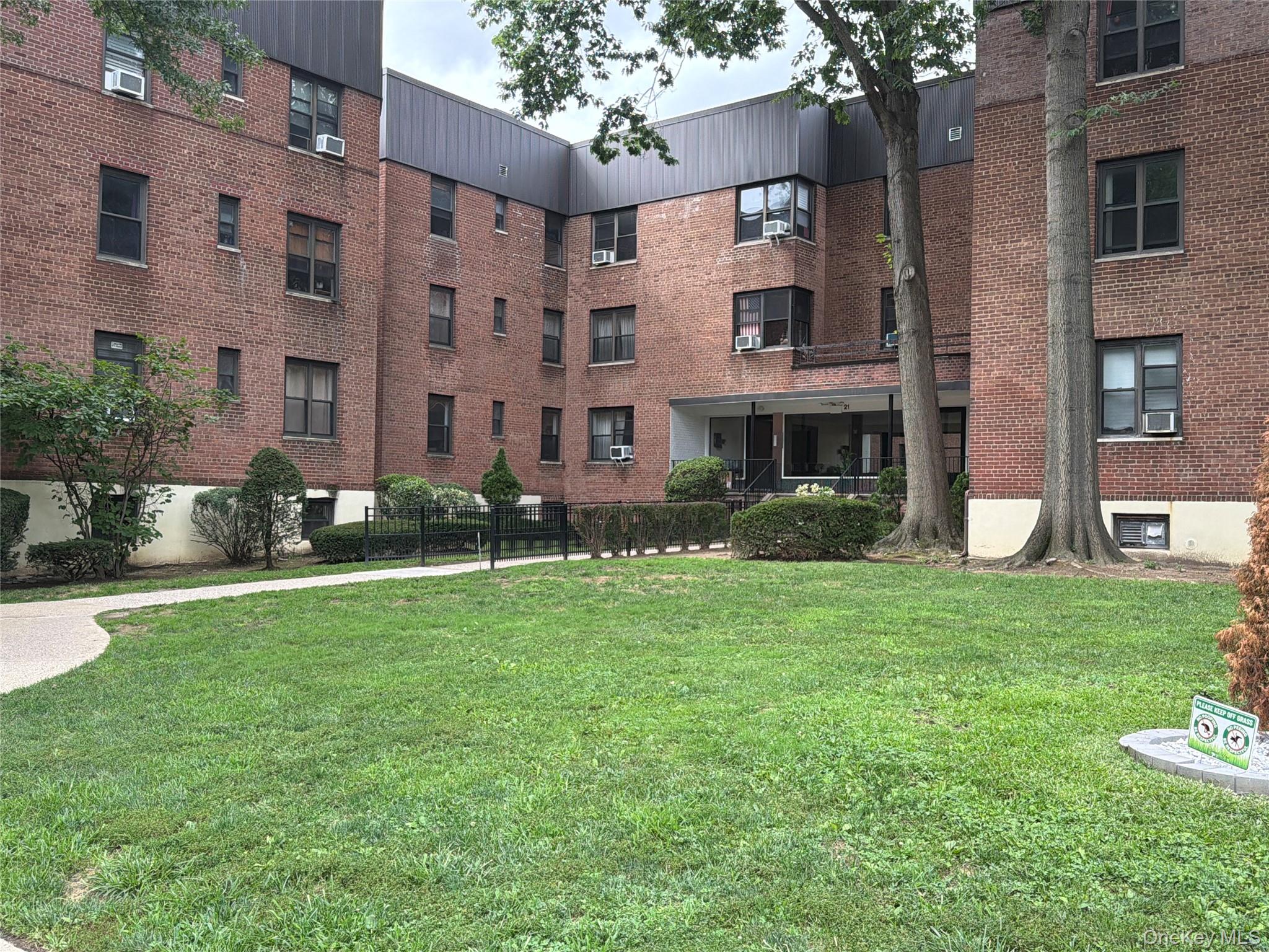 21 Schenck Avenue 2AC Property Photo 1