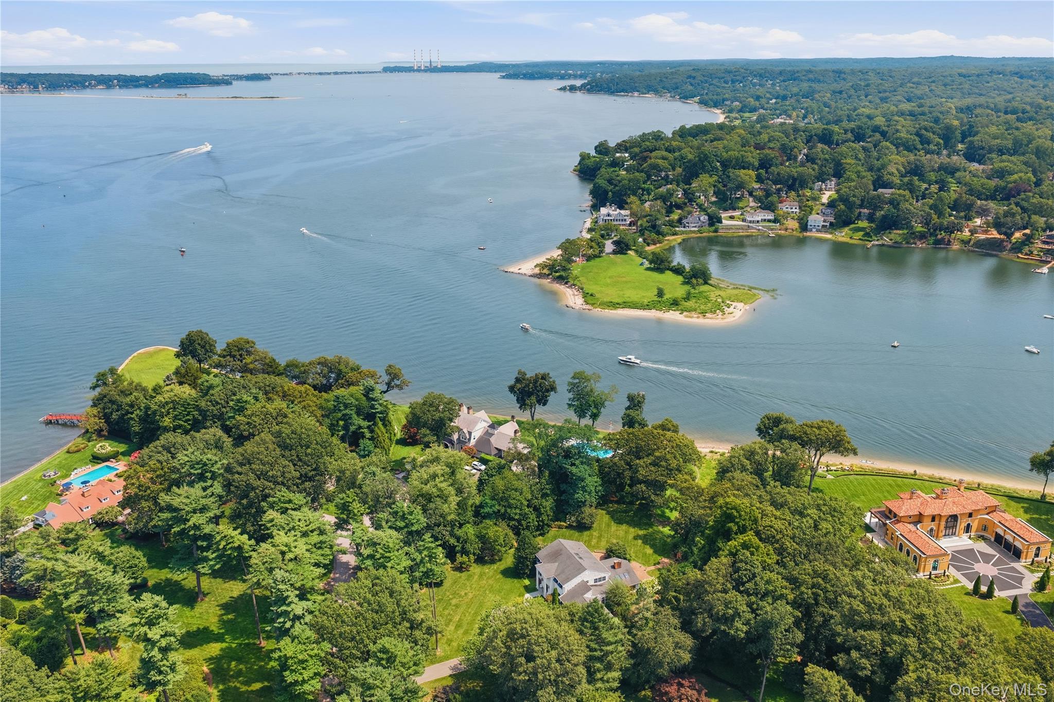 6 Lighthouse Point Property Photo 2