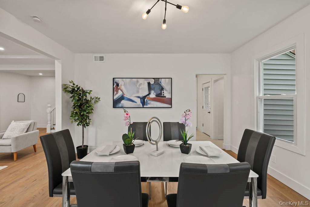 18 Anna Street Property Photo 10