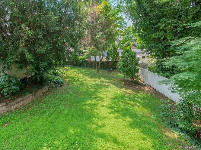 3 Woodland Avenue Property Photo 28