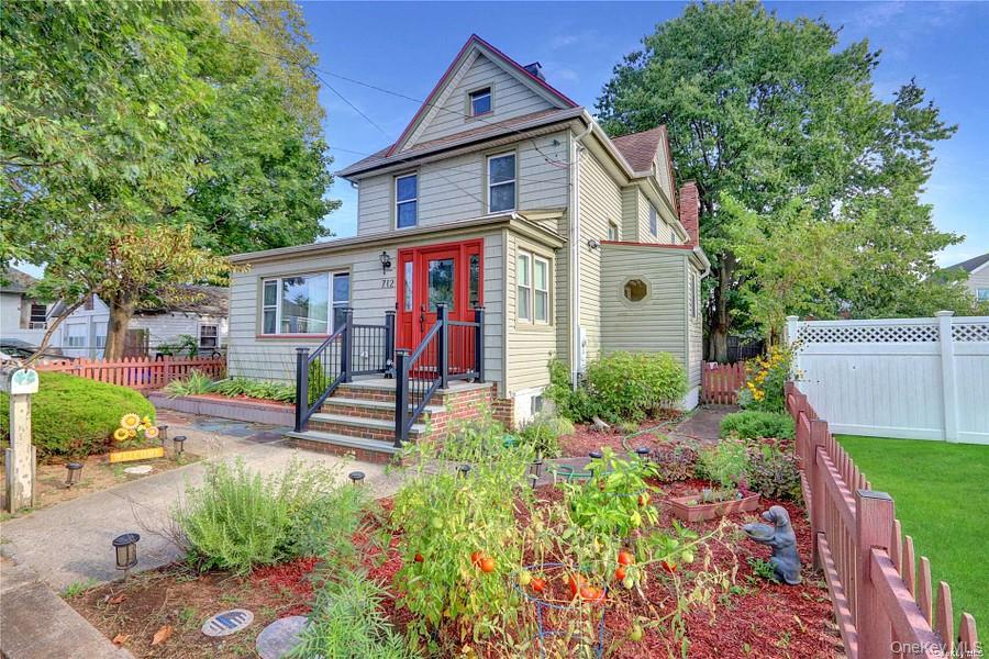 712 Parsonage Street 2 Property Photo 1
