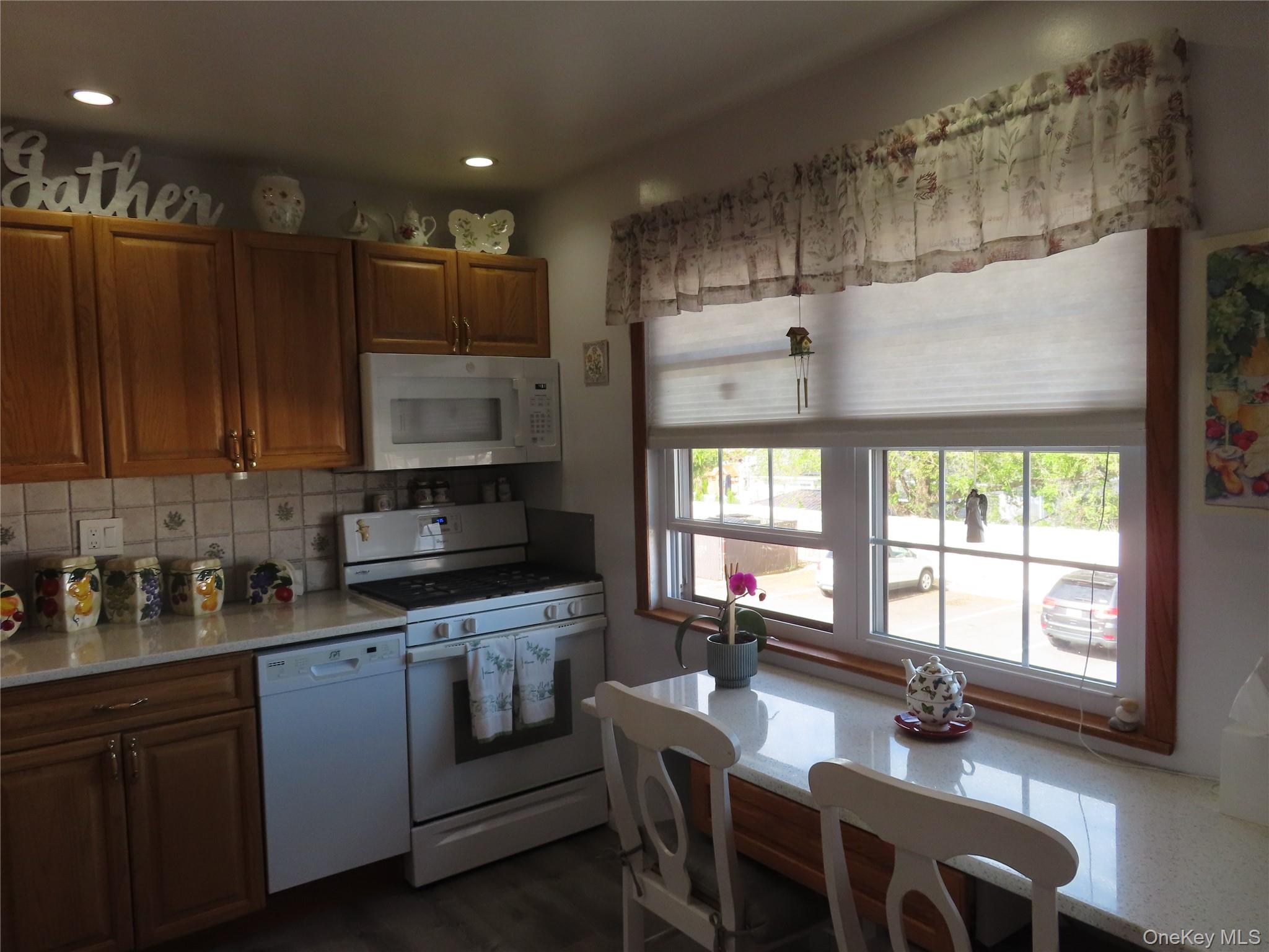 463 Mariners Way Property Photo 7