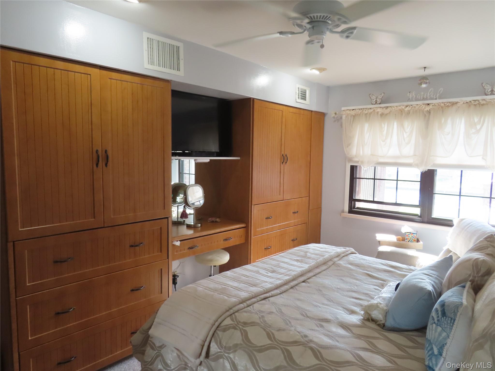 463 Mariners Way Property Photo 16