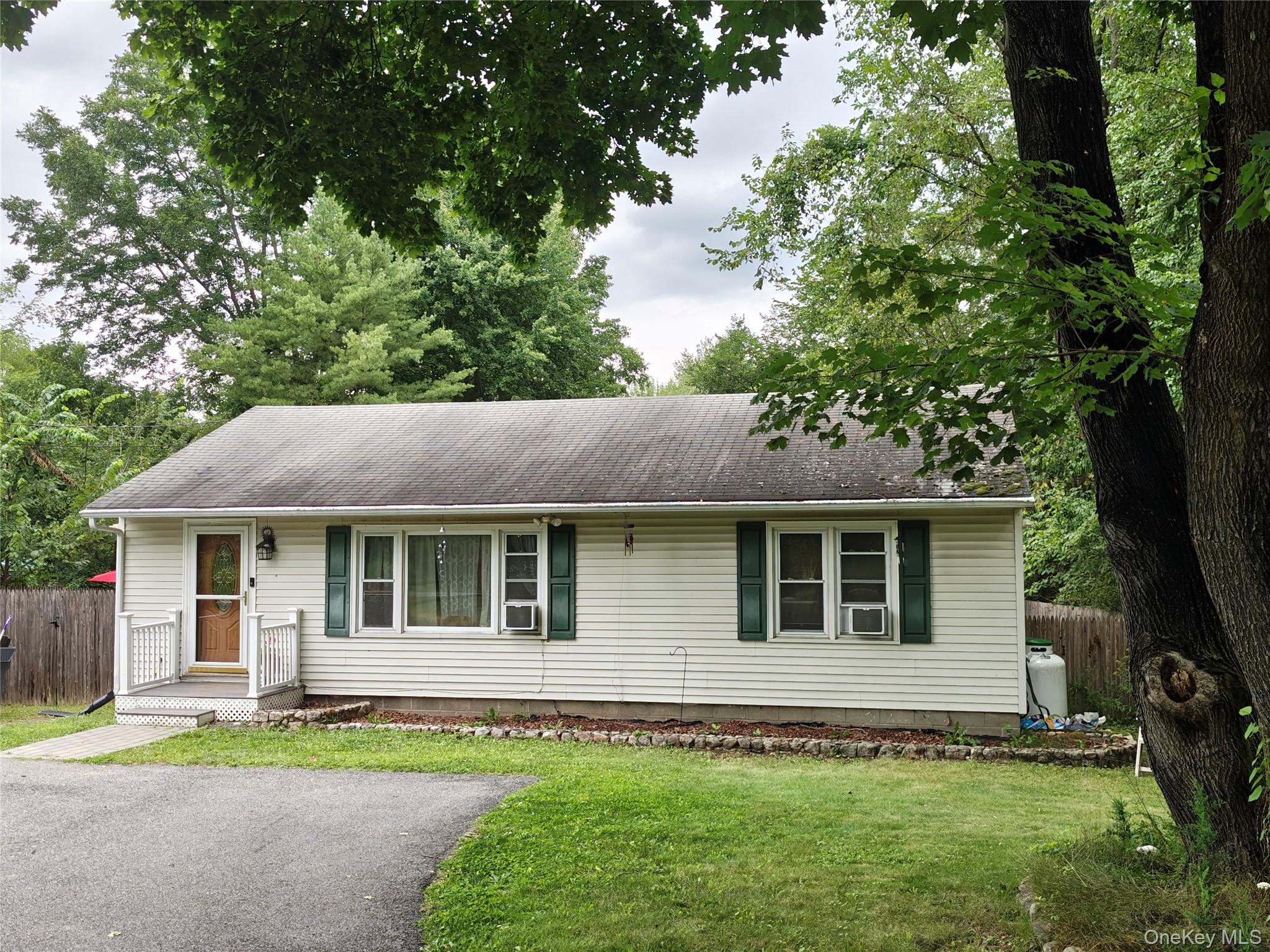 2220 Bruynswick Road Property Photo 1
