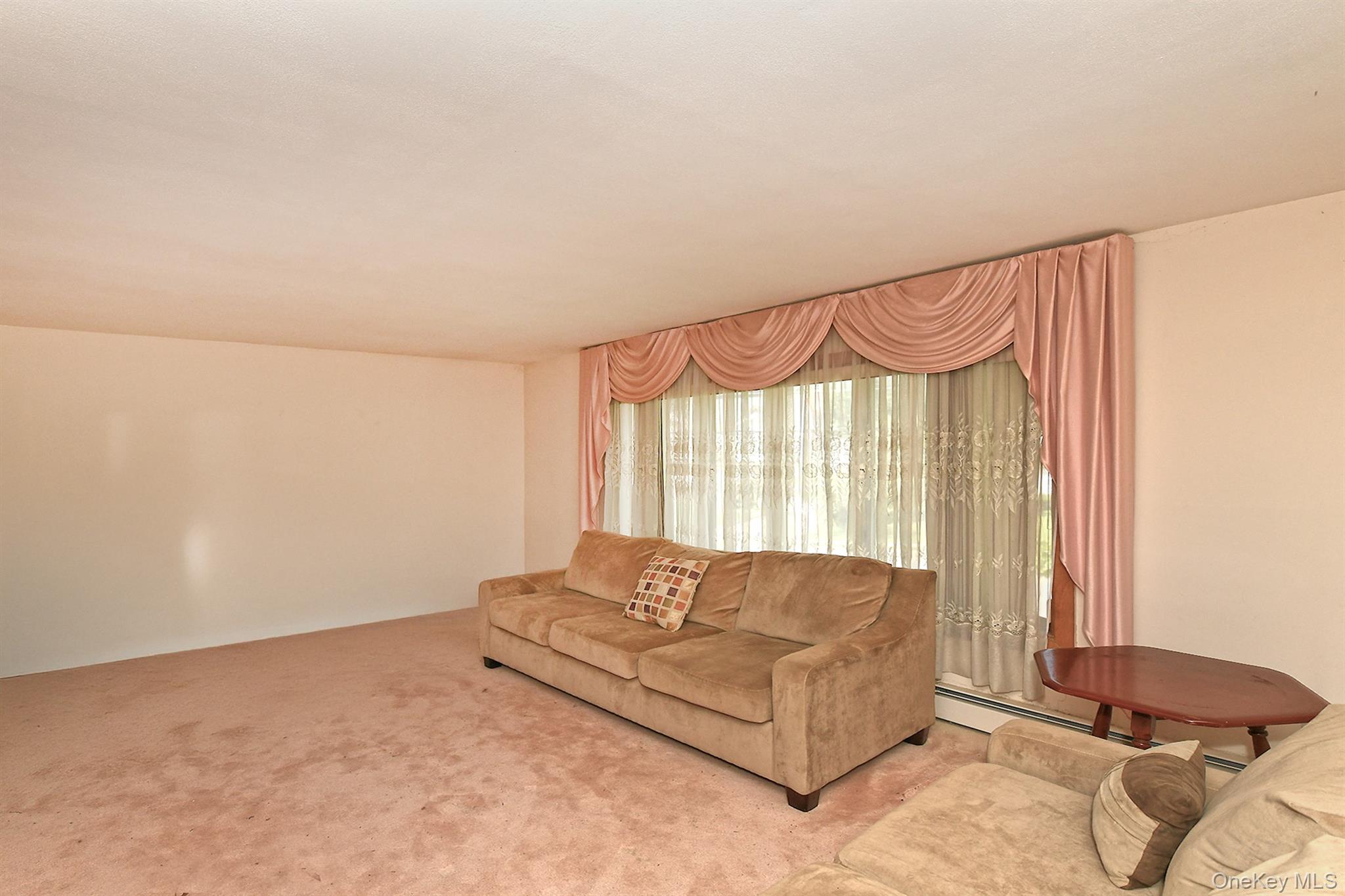 1699 Meadowbrook Road Property Photo 3