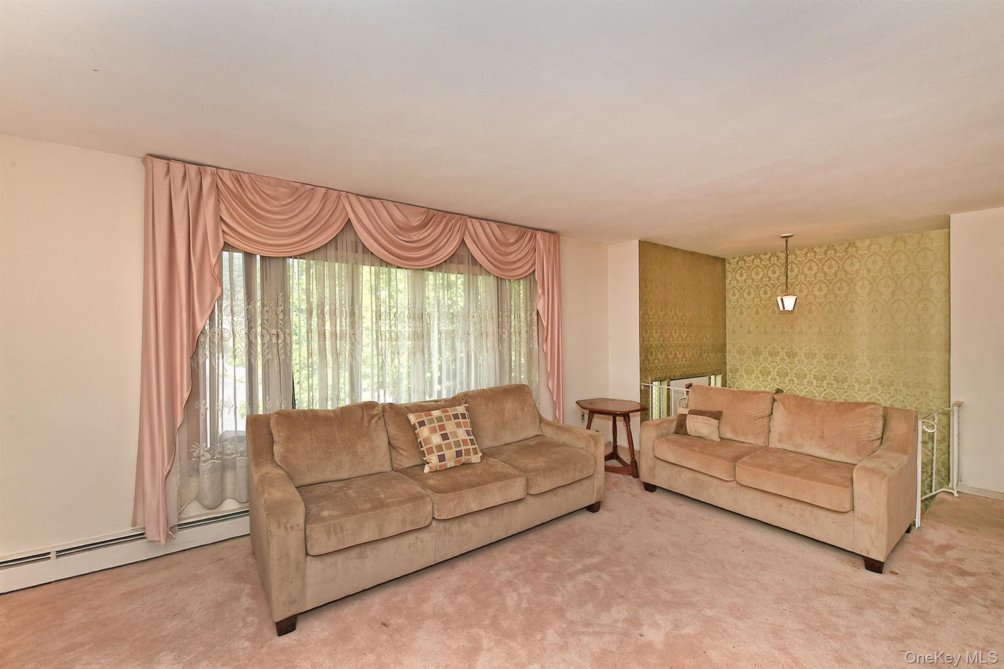 1699 Meadowbrook Road Property Photo 4
