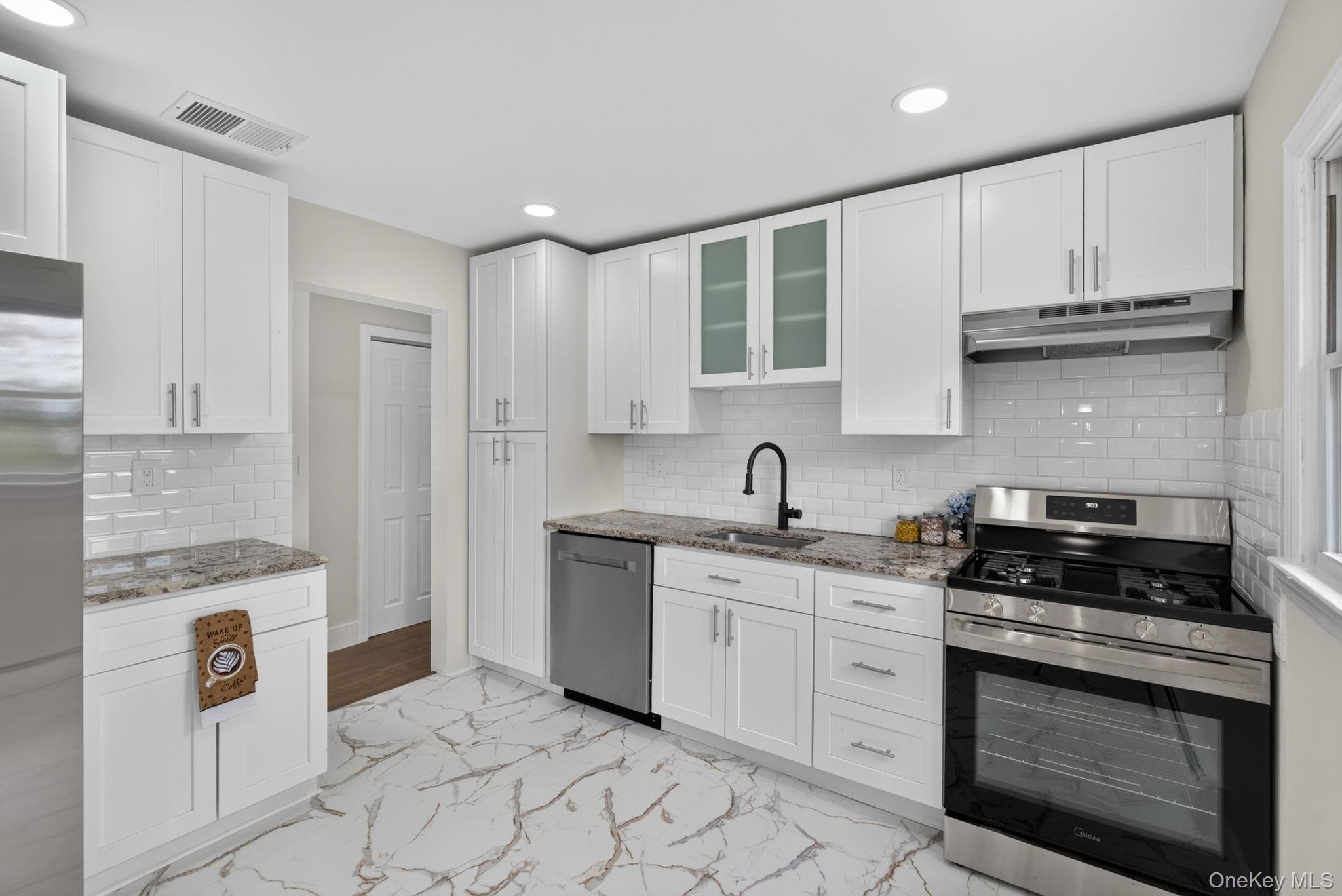 123 Lester Drive Property Photo 10