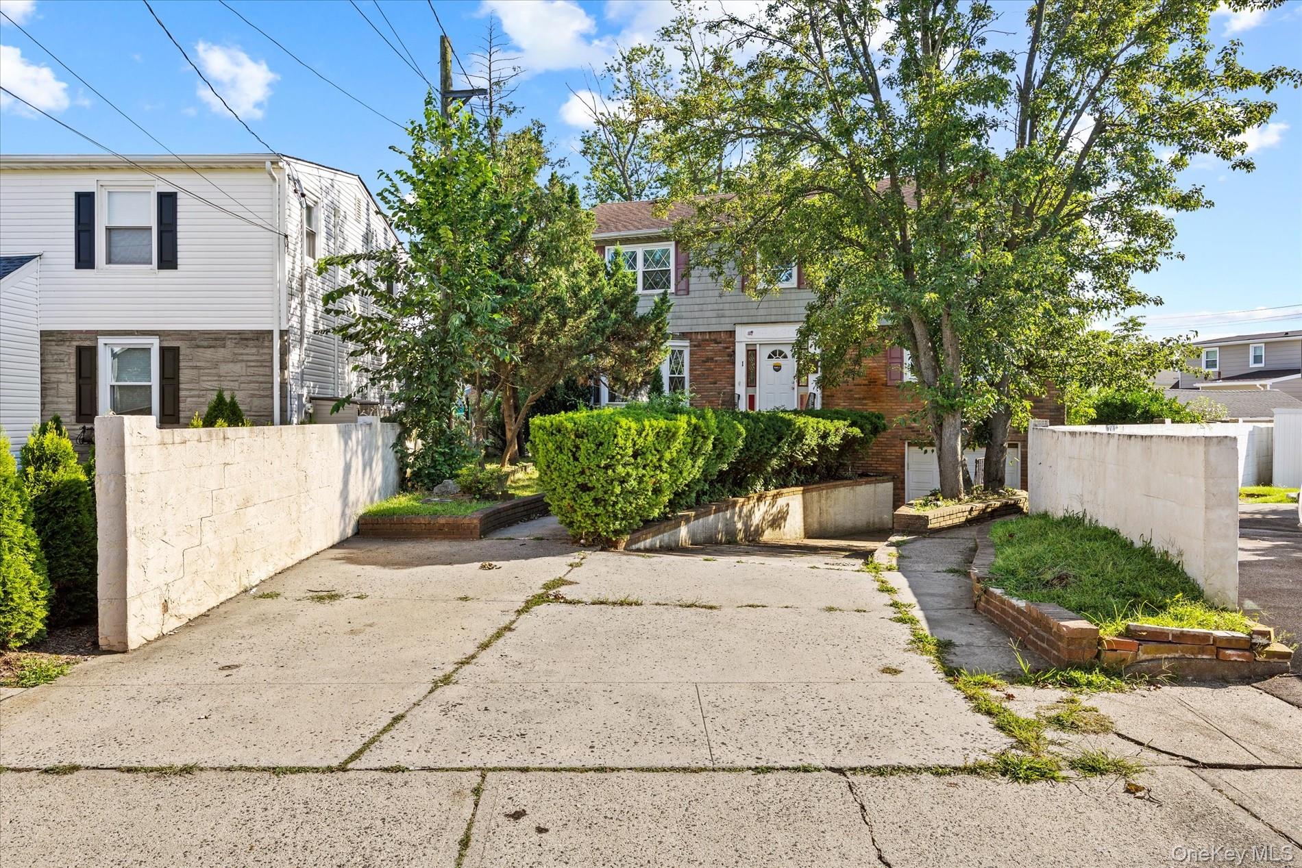 251 Perkins Avenue Property Photo 1